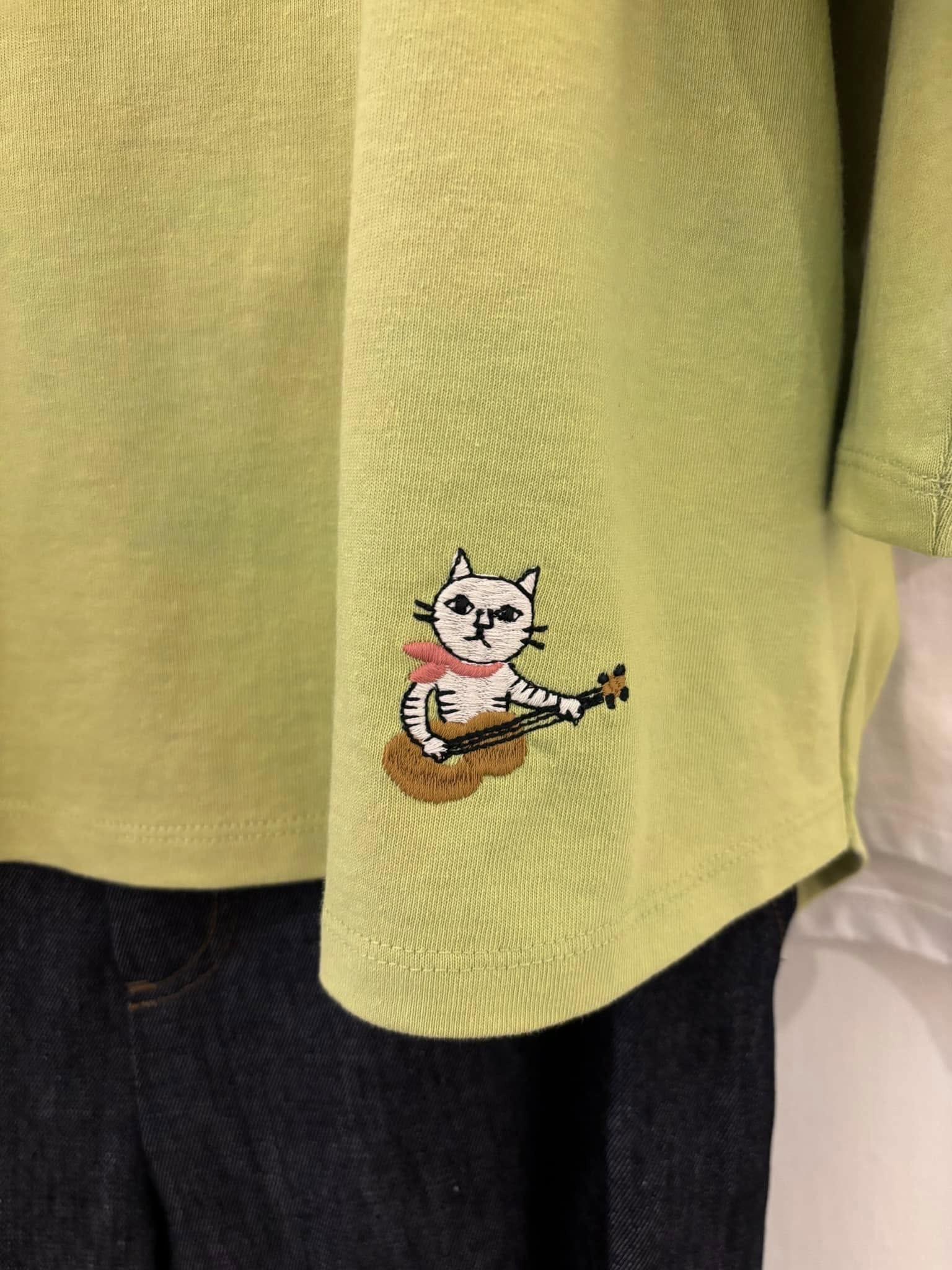 NEW~純棉貓咪吉他刺繡T-shirt