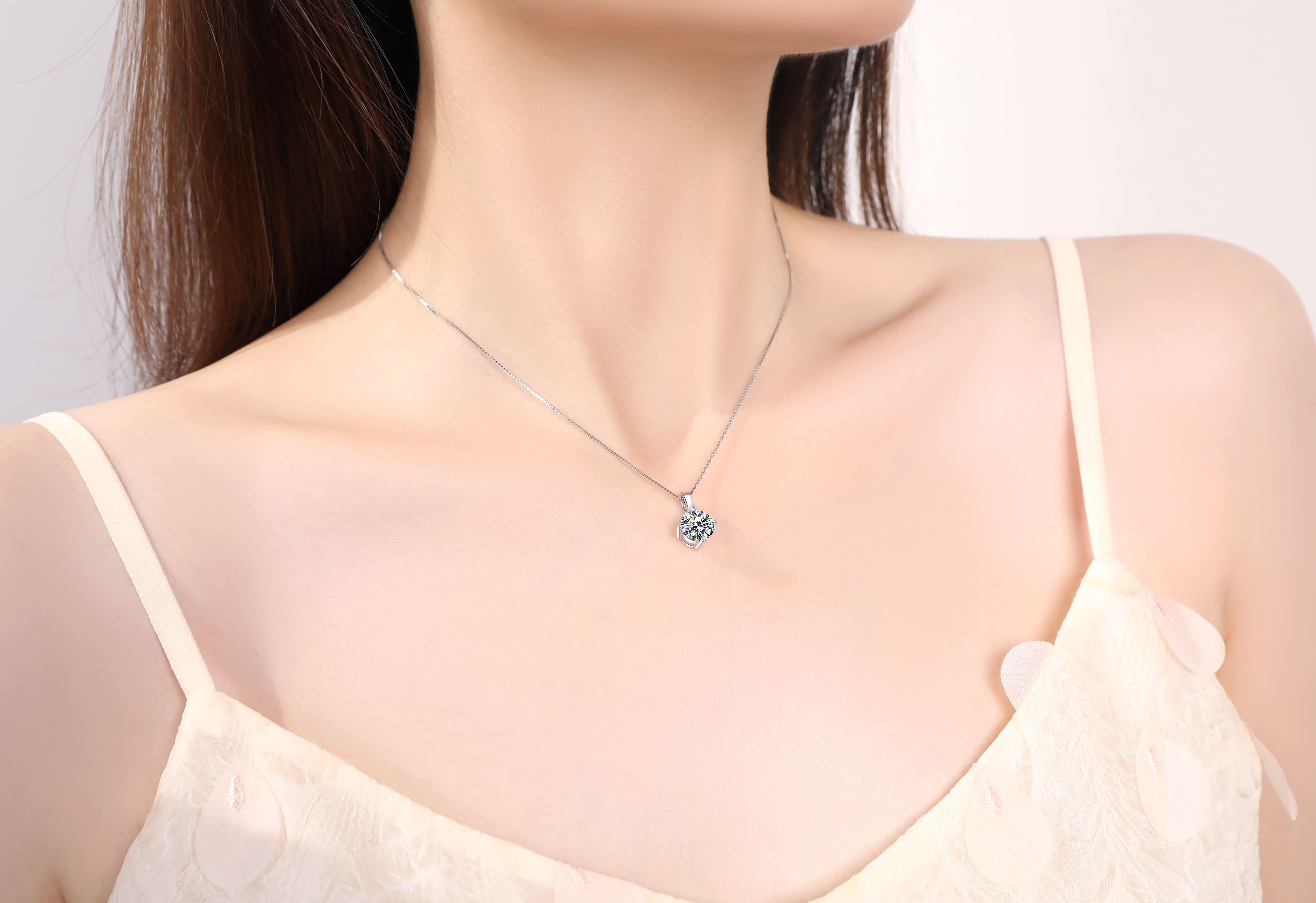 OSS JEWELRY 奧斯珠寶 D色莫桑鑽50分1一2二克拉四爪吊墜女項鍊訂pt950