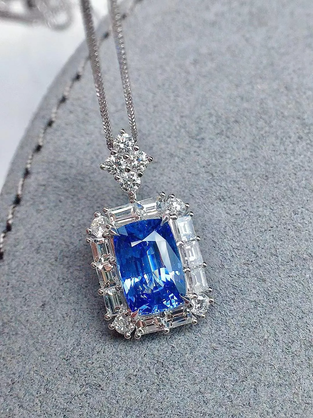 台北奧斯珠寶 高質量藍寶石吊墜