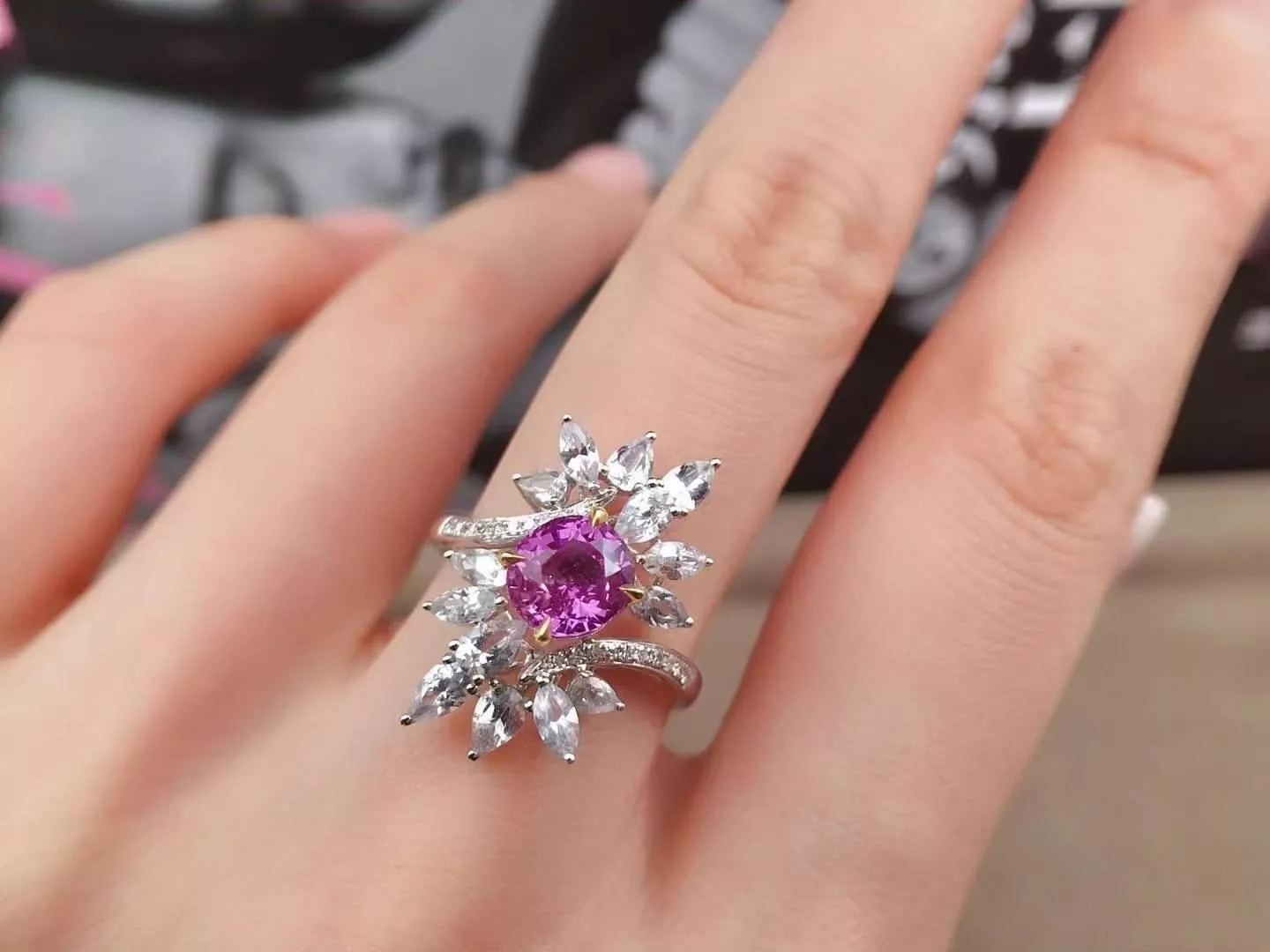 台北奧斯珠寶    18k金鑽無燒粉藍寶石1.01克拉