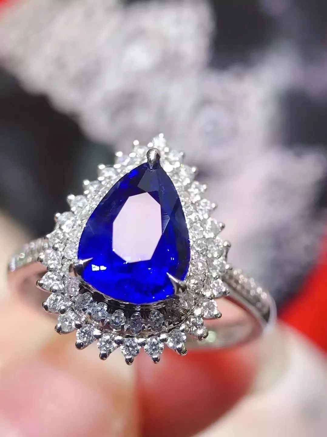 2.34ct無燒-藍寶石戒指💍純正Royal Bule ，濃郁的皇家藍顏色