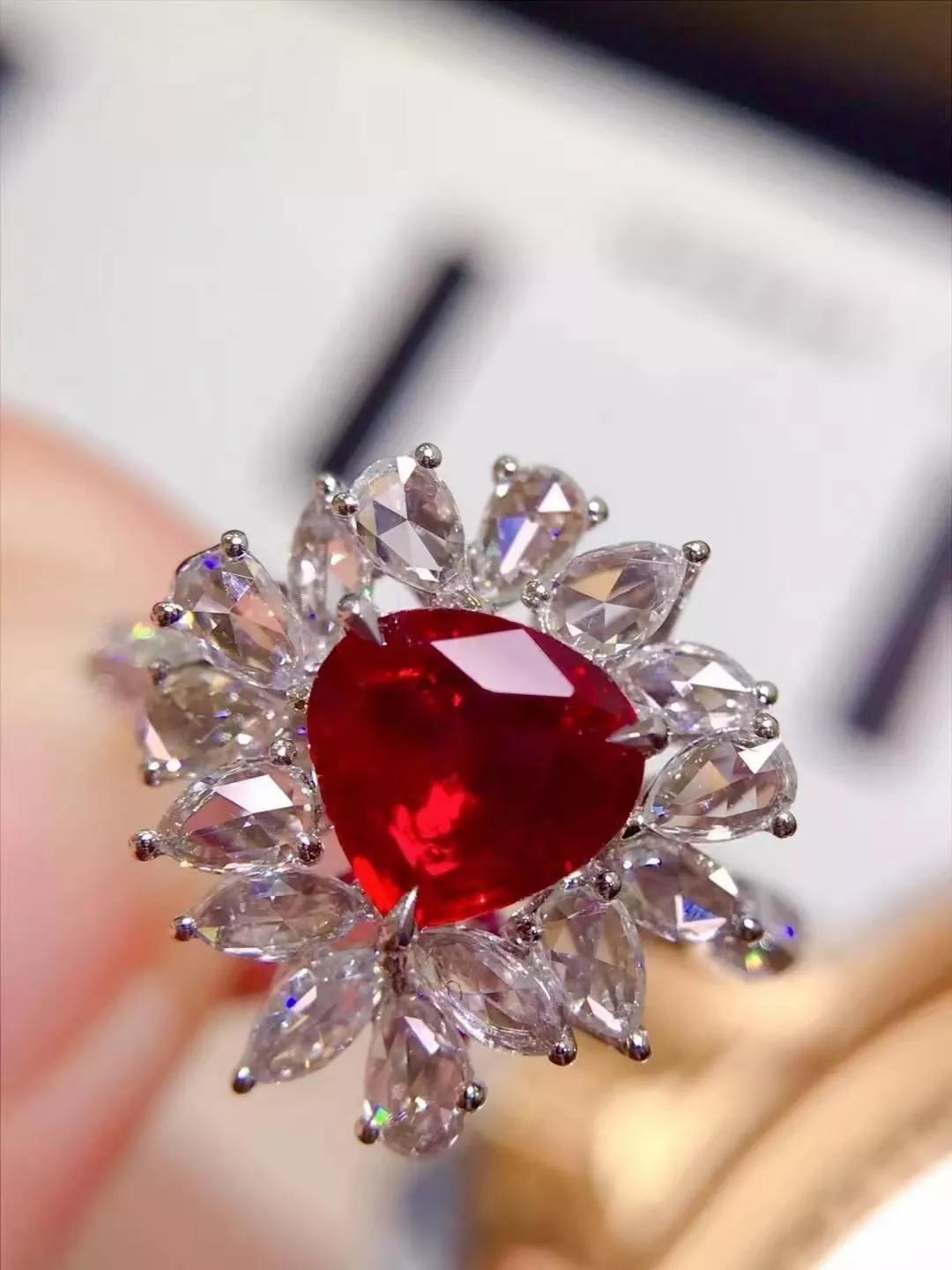 AIGS無燒紅寶石戒指💍Pigeon Blood 鴿血紅！紅寶石1.04ct