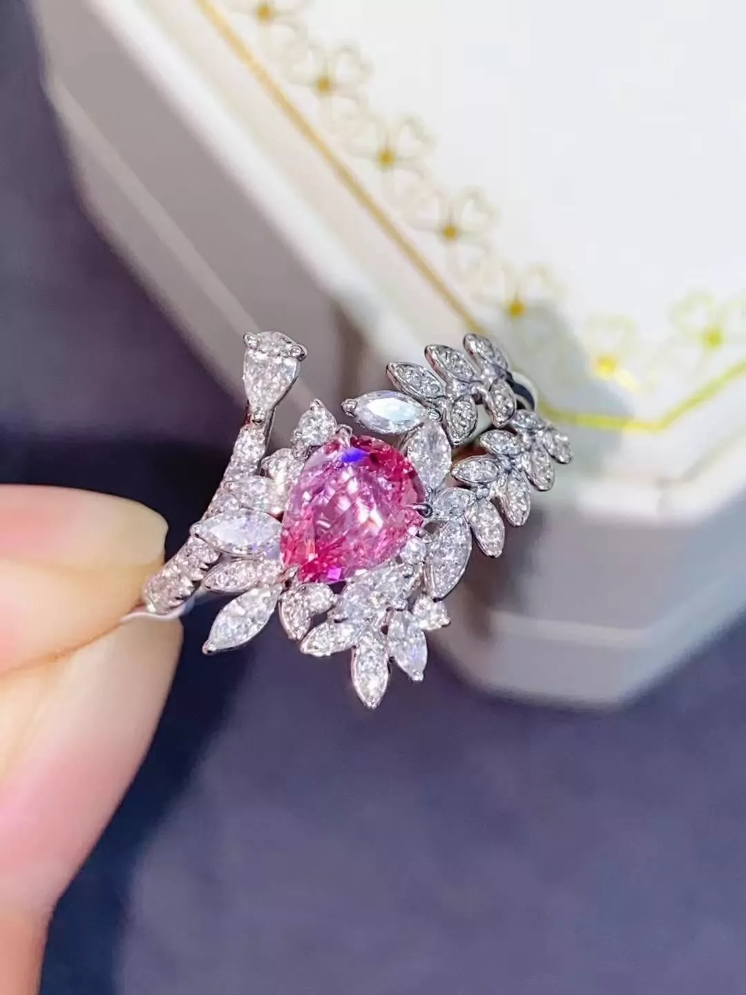 無燒帕帕拉恰戒指1.06克拉🆕18k金配鑲鑽石💎鑽石0.61克拉