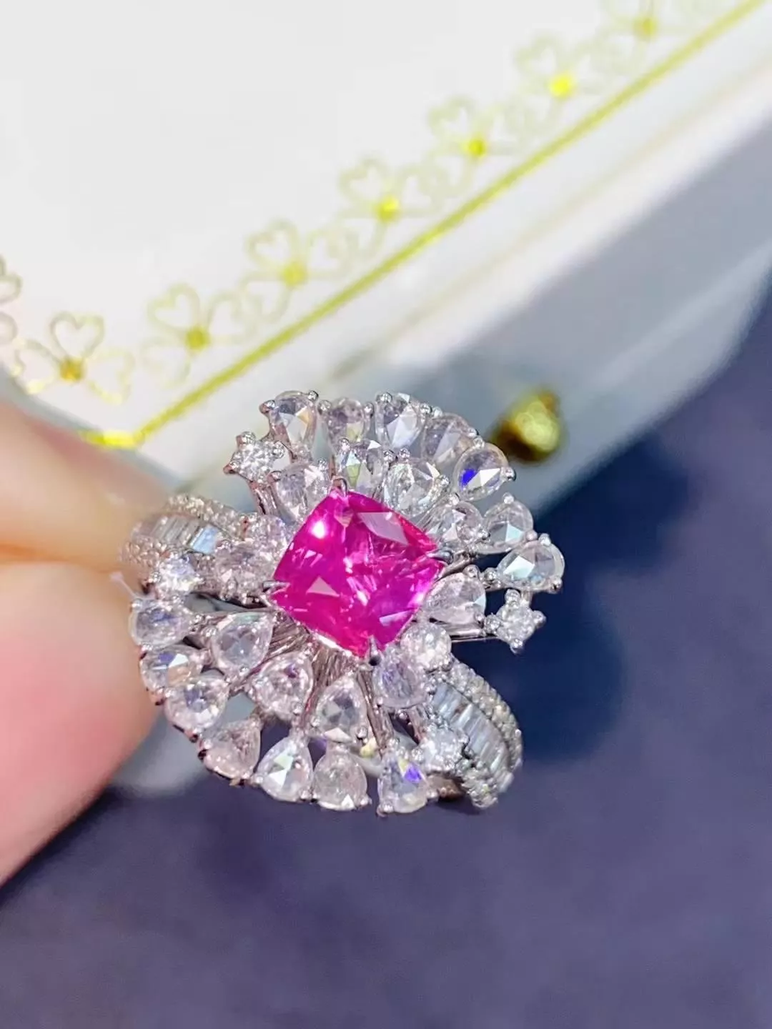 無燒帕帕拉恰戒指1.04克拉🆕18k金配鑲鑽石💎鑽石0.88克拉