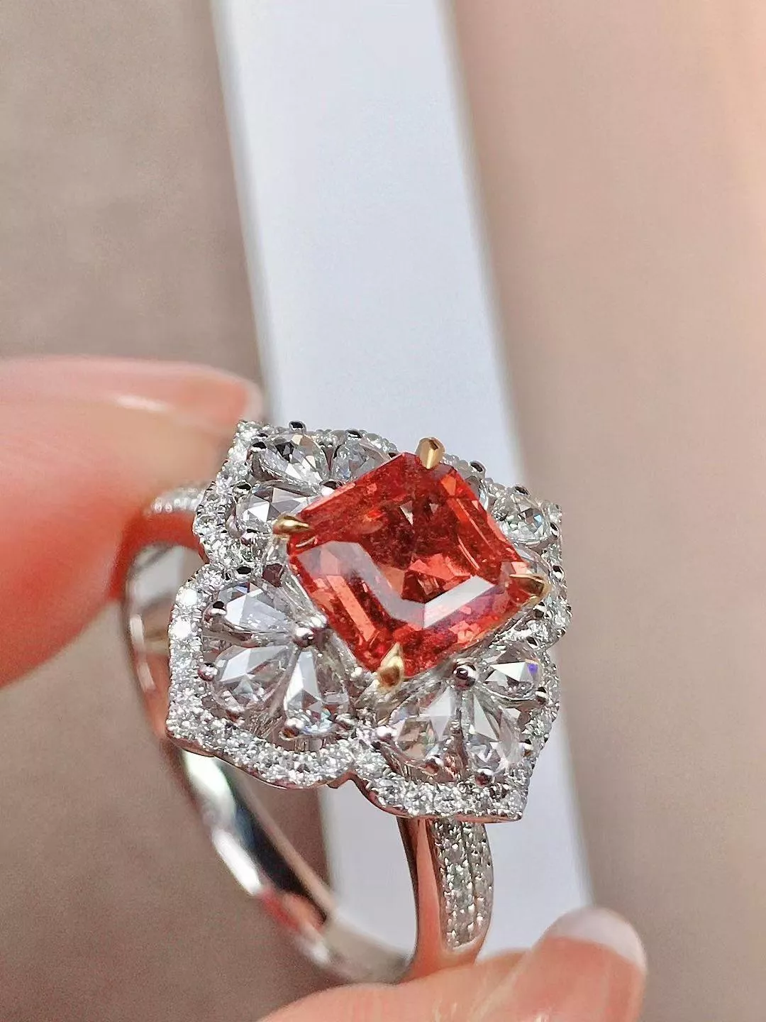 落日帕帕拉恰寶石戒指  主石1.26克拉