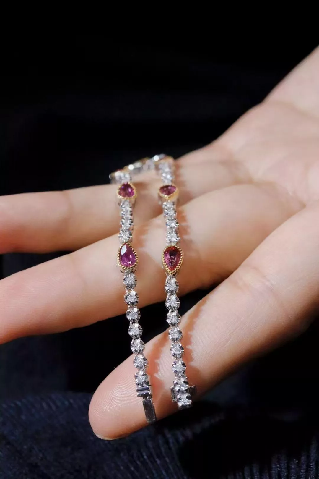 無燒帕帕拉恰手鍊 3.24克拉