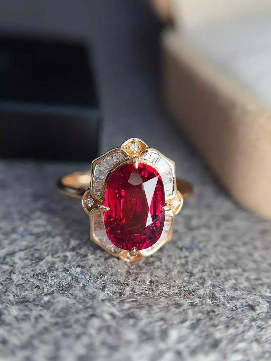 盧比萊碧璽戒指   3.1克拉