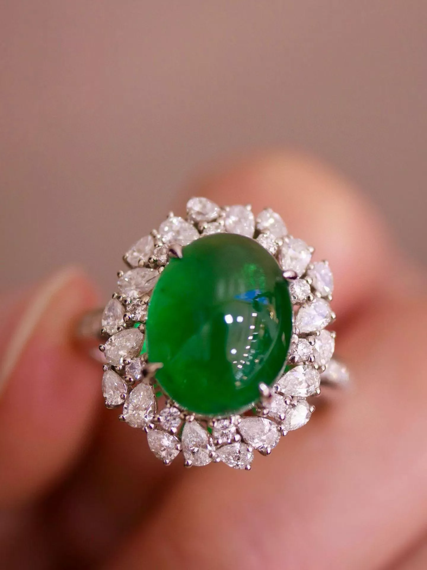 祖母绿戒指  4.8克拉  18k金配鑲 1.12克拉鑽石 台北門市 CG-601