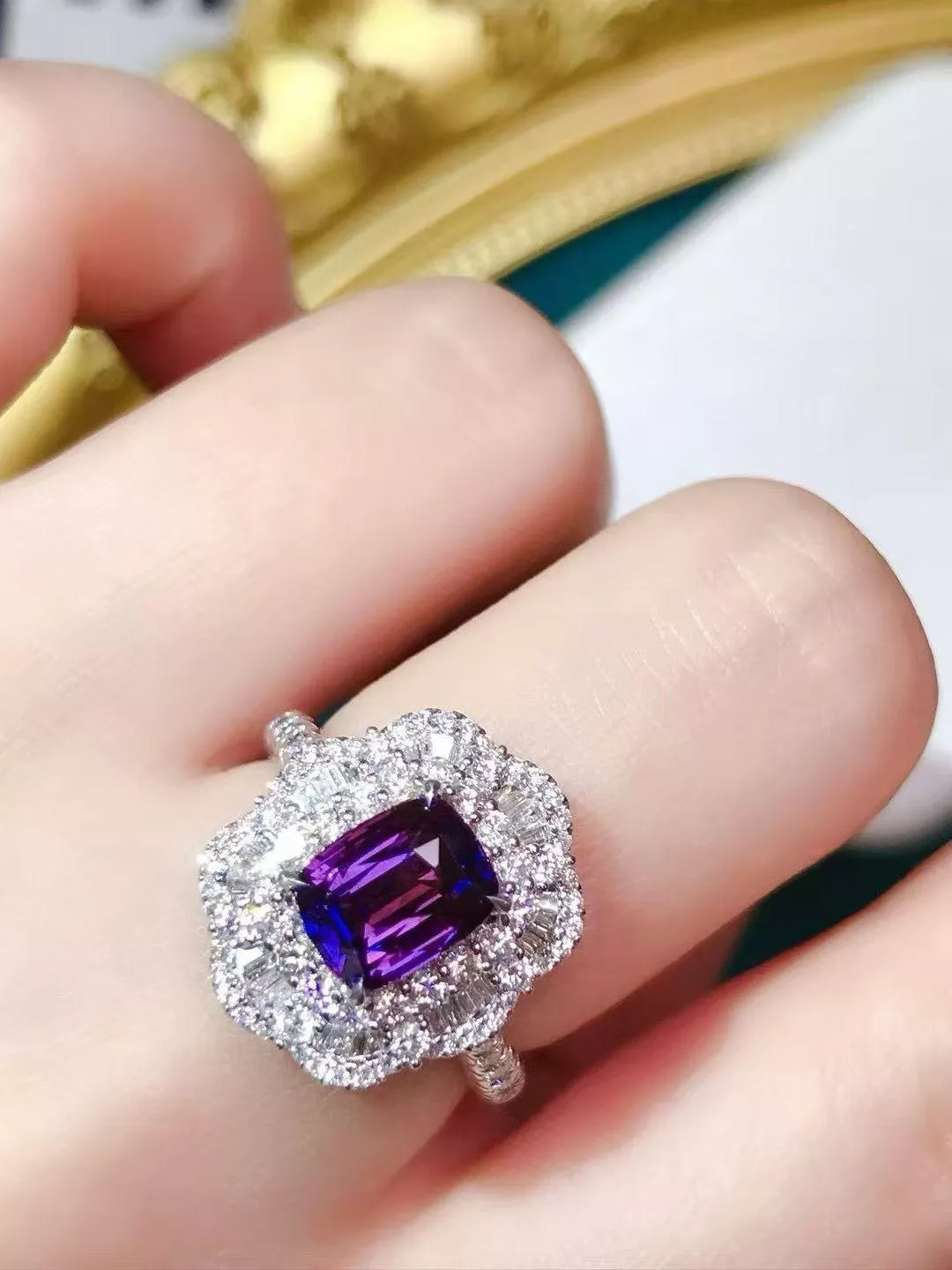 無燒紫色藍寶石戒指  2.07克拉  18k金配鑲 0.85克拉鑽石 台北門市 CG-621