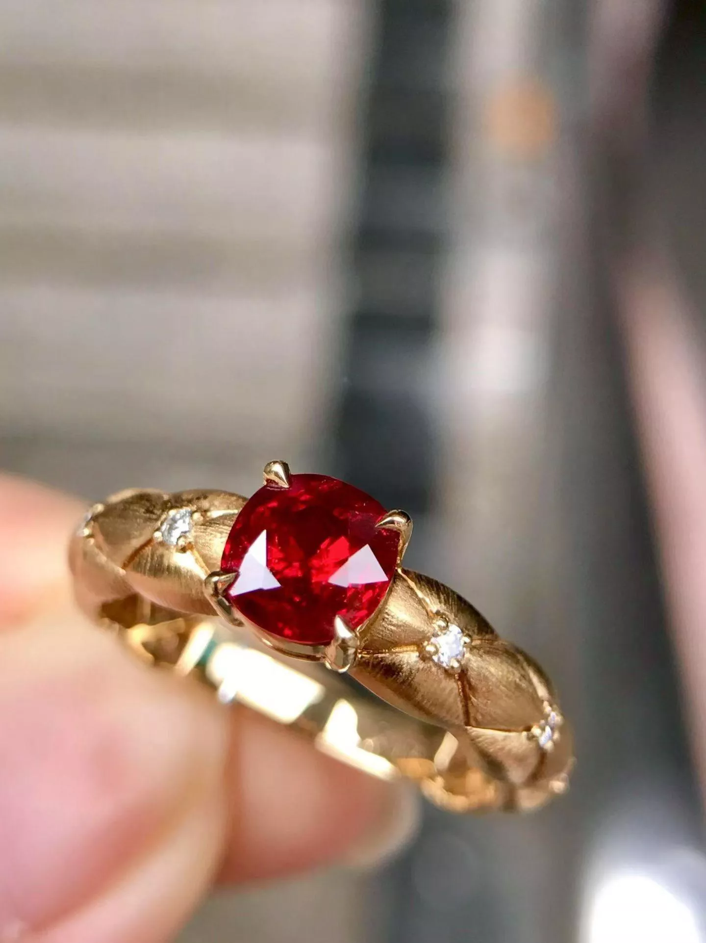 GUILD無燒红寶石戒指  1.02克拉 18k金配鑲 0.18克拉鑽石 台北門市 CG-645