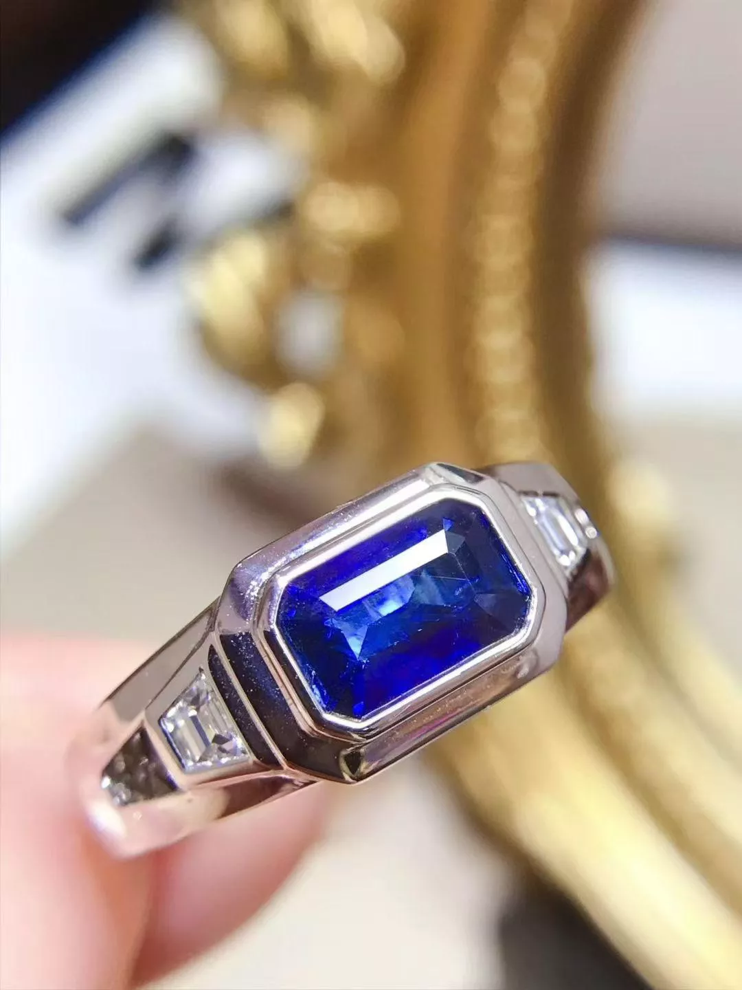 皇家藍男士戒指 1.36克拉 18k金配鑲 0.28克拉鑽石 台北門市 CG-666