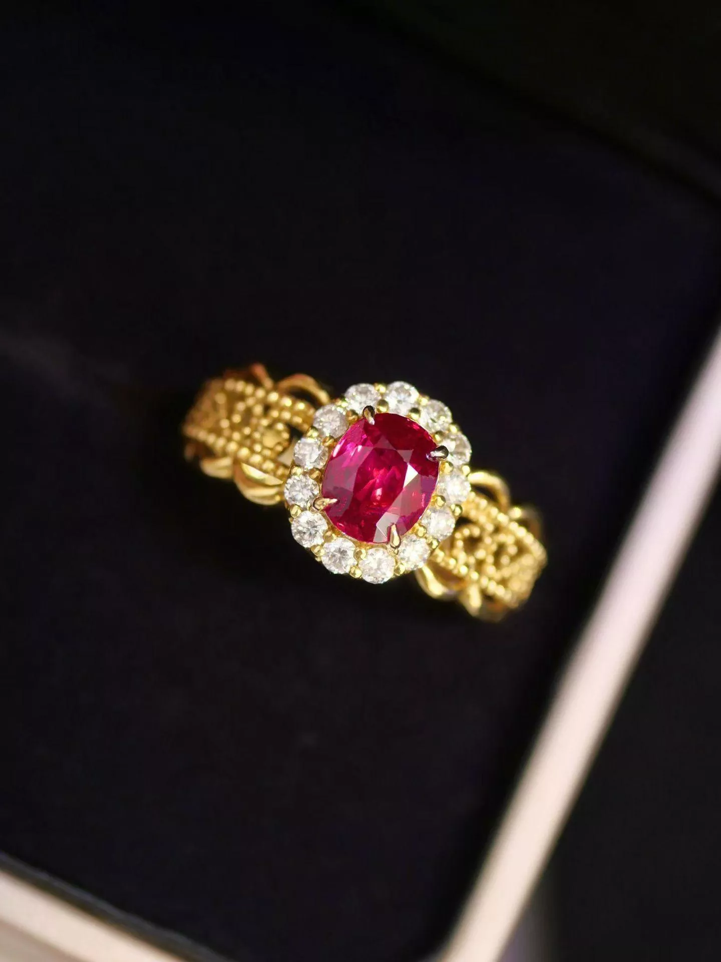 無燒鴿血紅寶石戒指  1.03克拉 18k金配鑲 0.351克拉鑽石 台北門市 CG-699