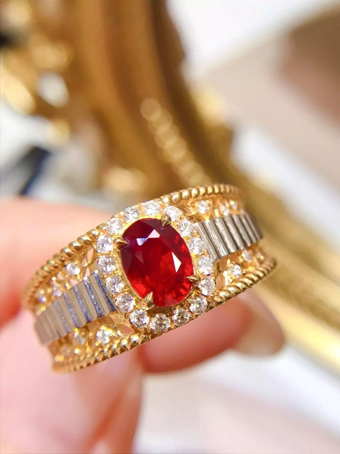 GUILD 吉爾德-無燒紅寶石戒指 1克拉 18k金配鑲 0.35克拉鑽石 台北門市 CG-717