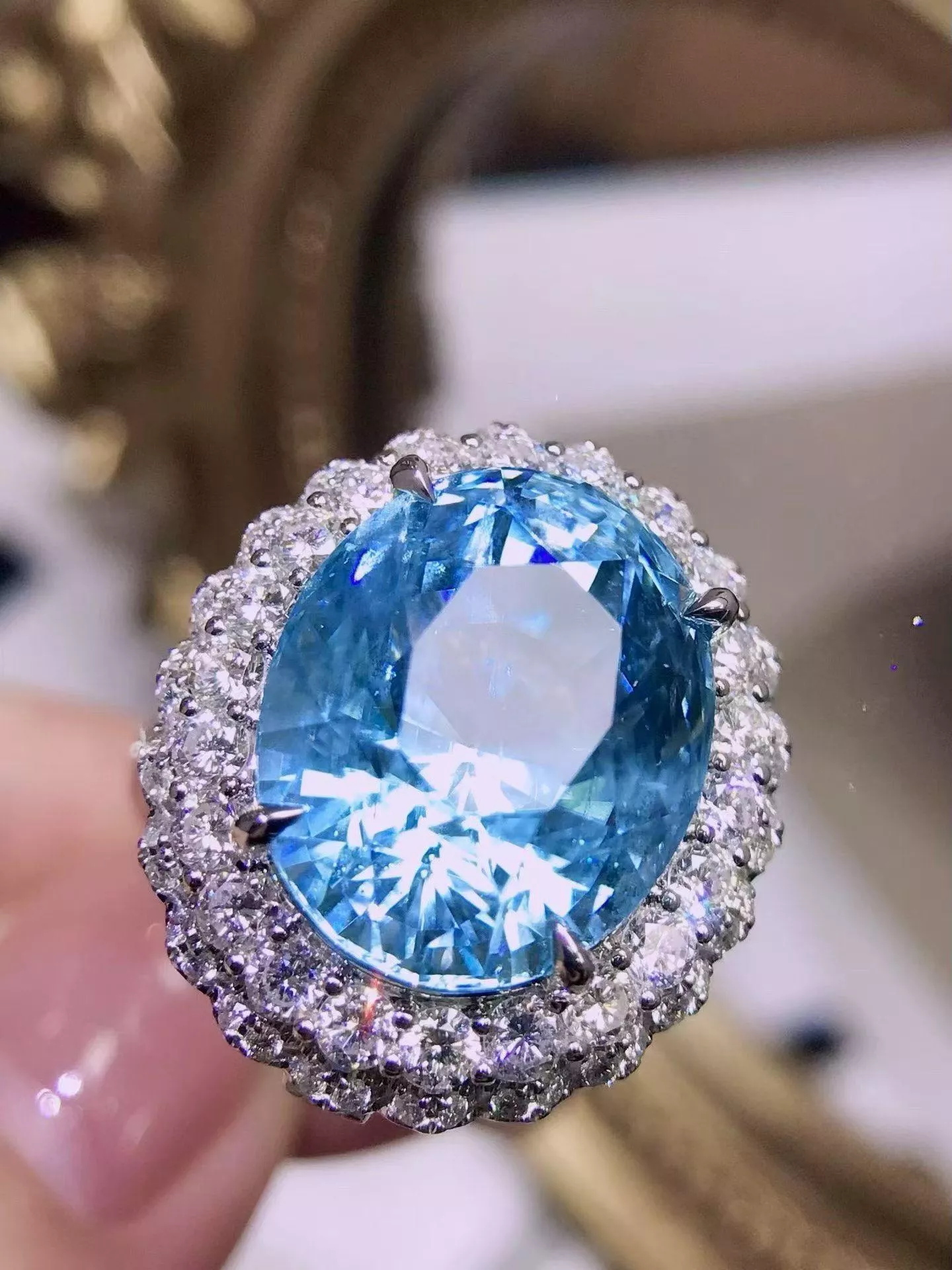 高級海藍寶戒指&吊墜兩用款  11.64克拉 18k金配鑲  1.48克拉鑽石 台北門市 CG-732