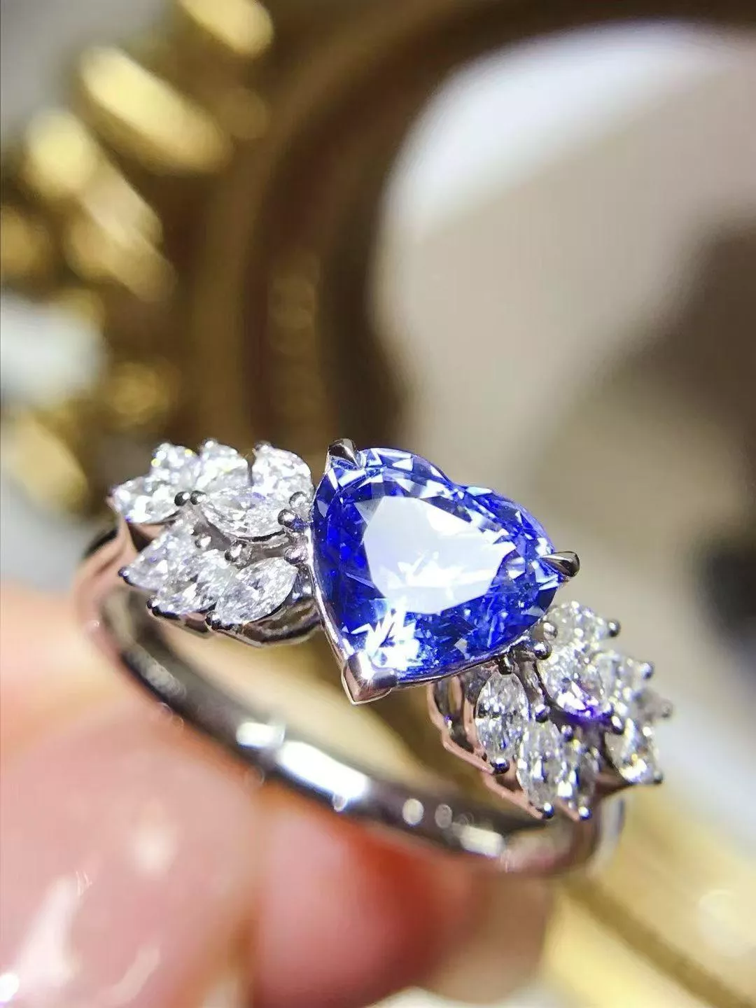 藍寶石戒指  1.51克拉 18k金配鑲 0.5克拉鑽石 台北門市 CG-751