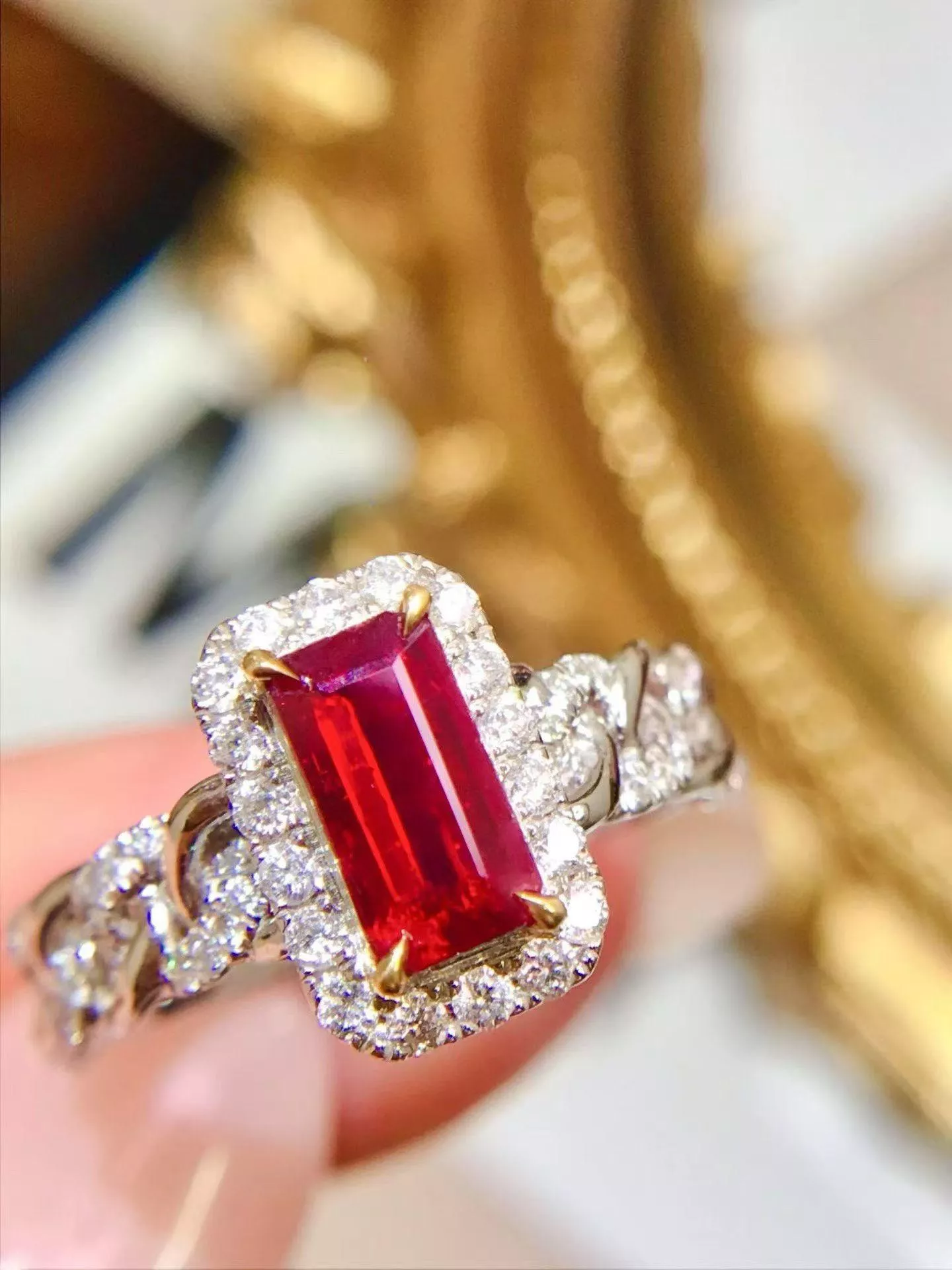 AIGS無燒紅寶石戒指 1克拉 18k金配鑲 0.5克拉鑽石 台北門市 CG-780