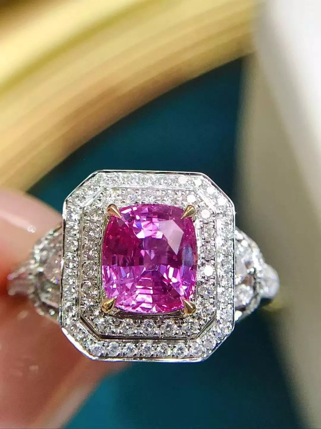 無燒粉色藍寶石戒指  1.67克拉 18k金配鑲 0.54克拉鑽石 台北門市 CG-789