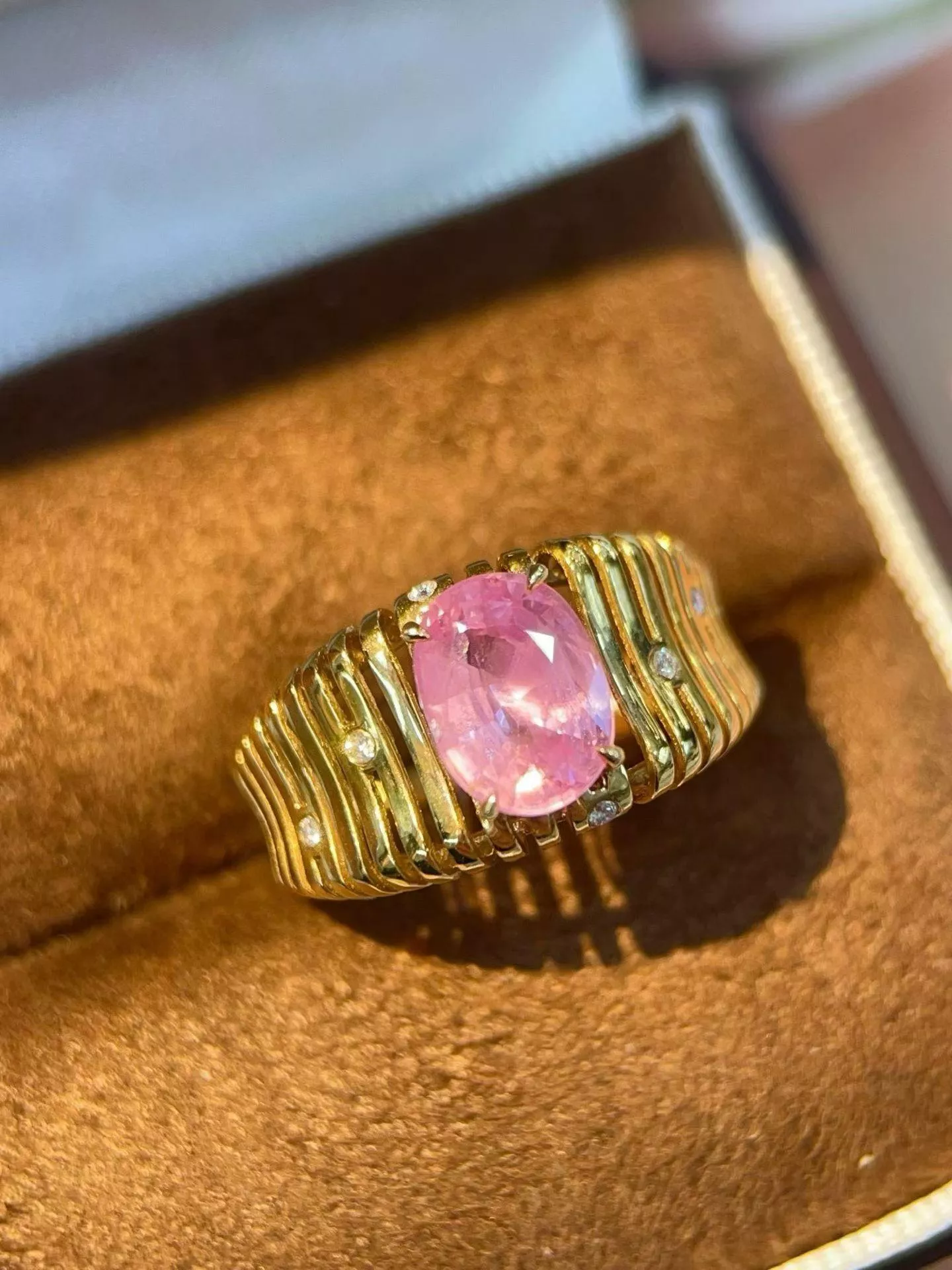 無燒粉藍寶石戒指   2.61克拉 18k金配鑲 0.045克拉鑽石 台北門市 CG-803