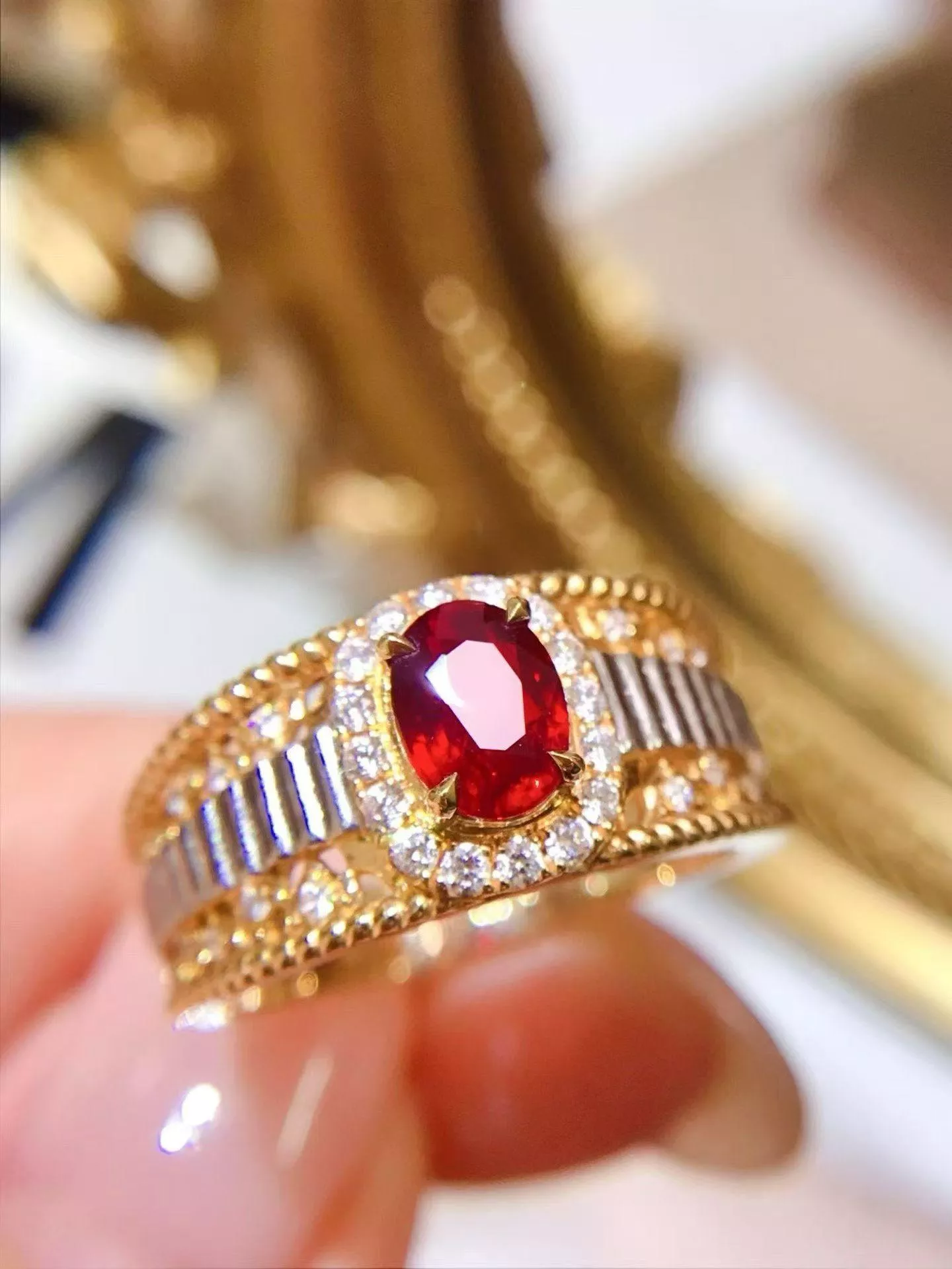 GUILD 吉爾德-無燒紅寶石戒指  1克拉 18k金配鑲 0.35克拉鑽石 台北門市 CG-808