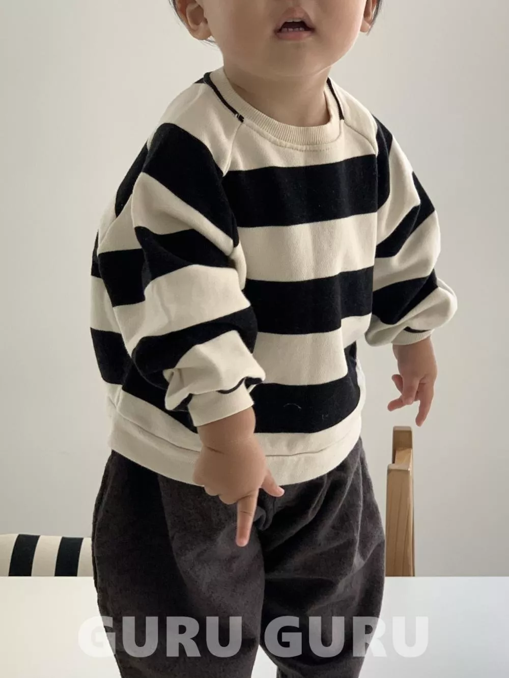 🇰🇷{GURU}-中性款條紋上衣