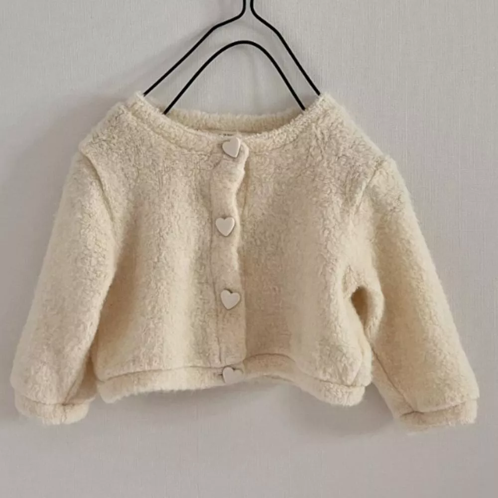 🇰🇷{GURU}-柔軟毛絨愛心鈕釦外套