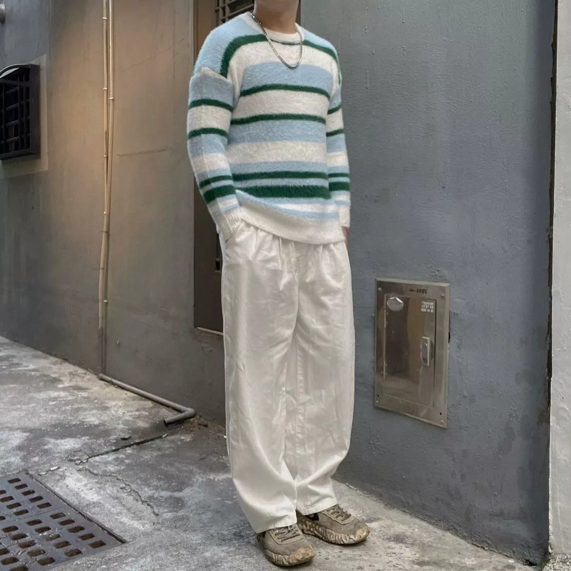 條紋綠色毛毛衣