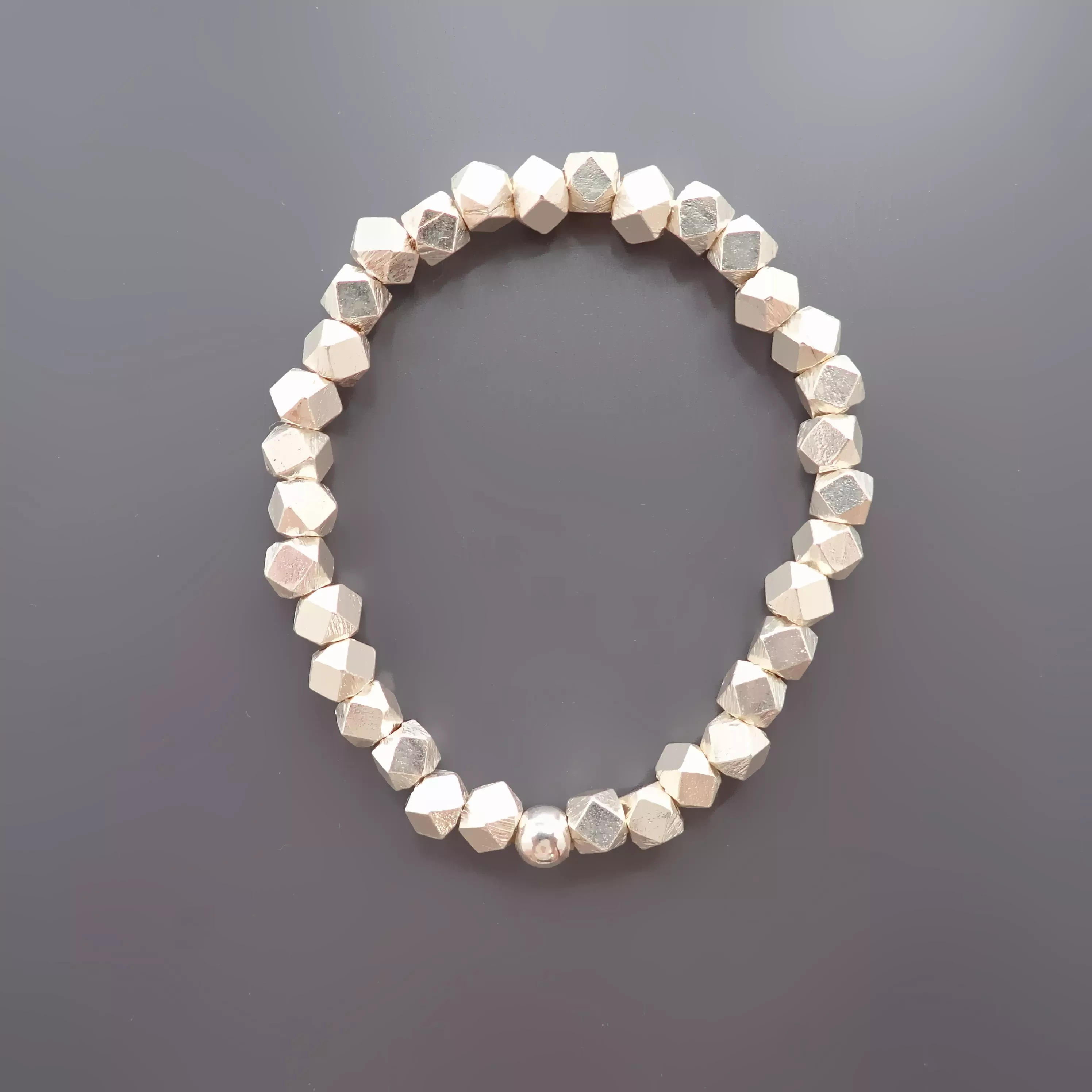 純手工打磨純度980立方多角體彈性手鍊5.5mm