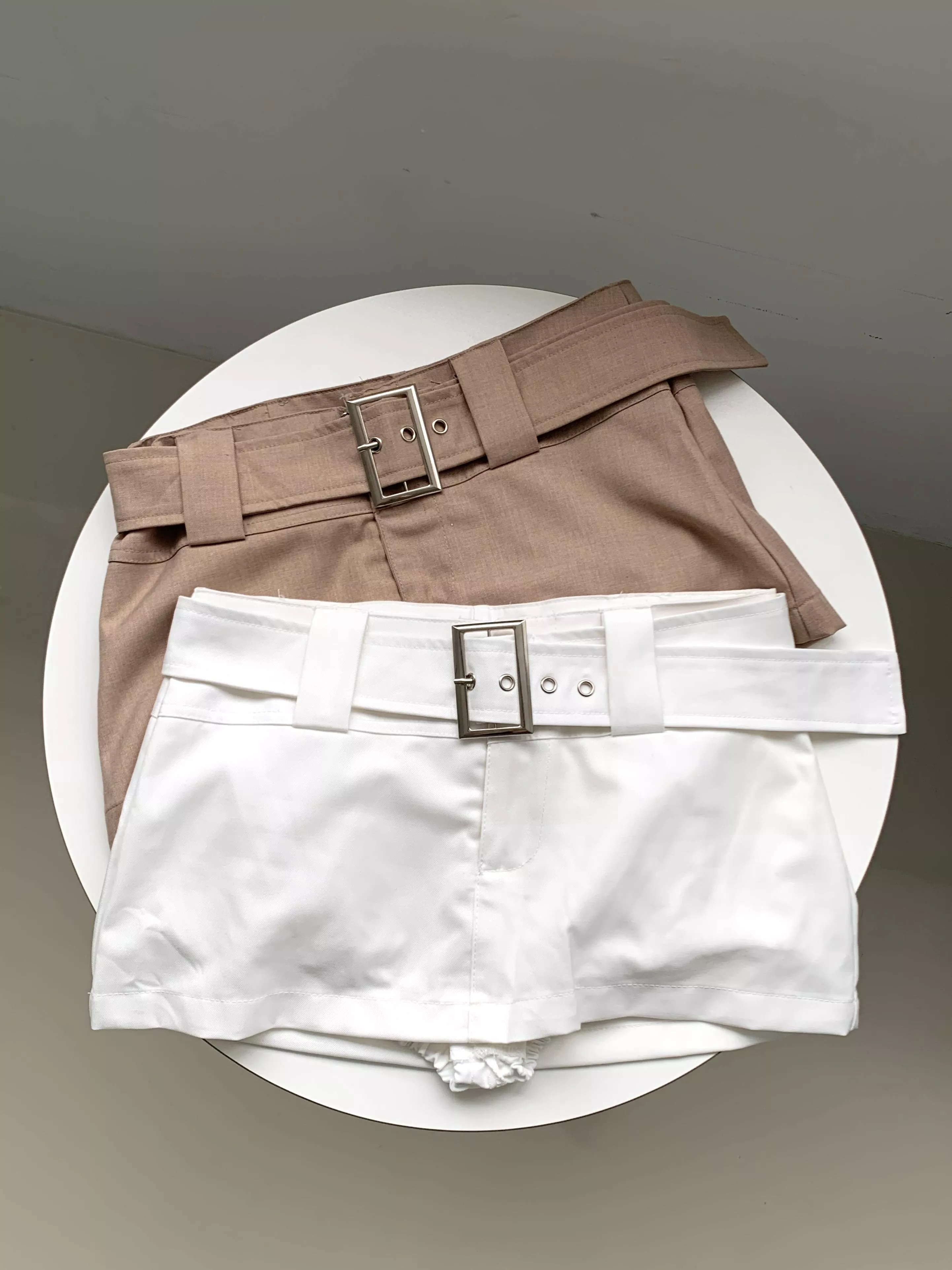 腰帶包臀迷你裙(white/khaki)(S/M/L)