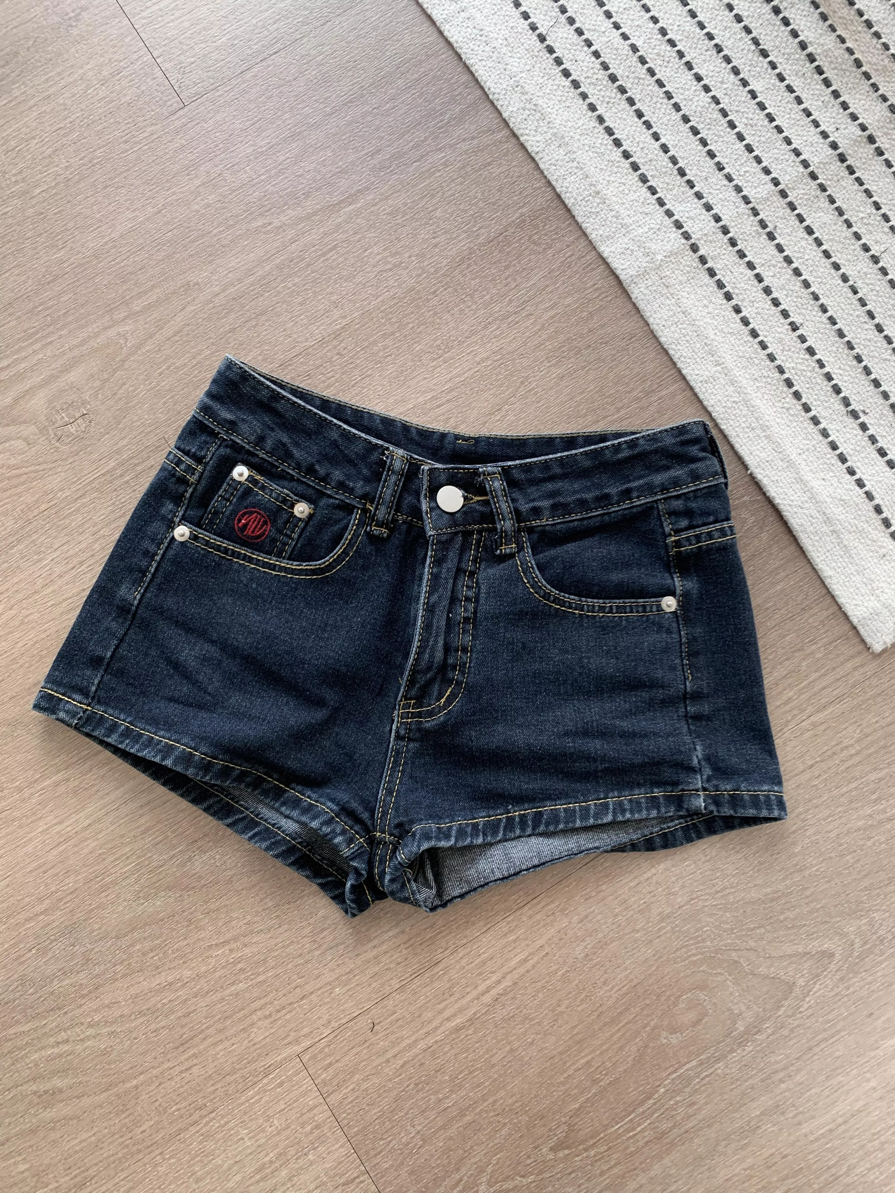 包臀緊身牛仔短褲(S-XL)