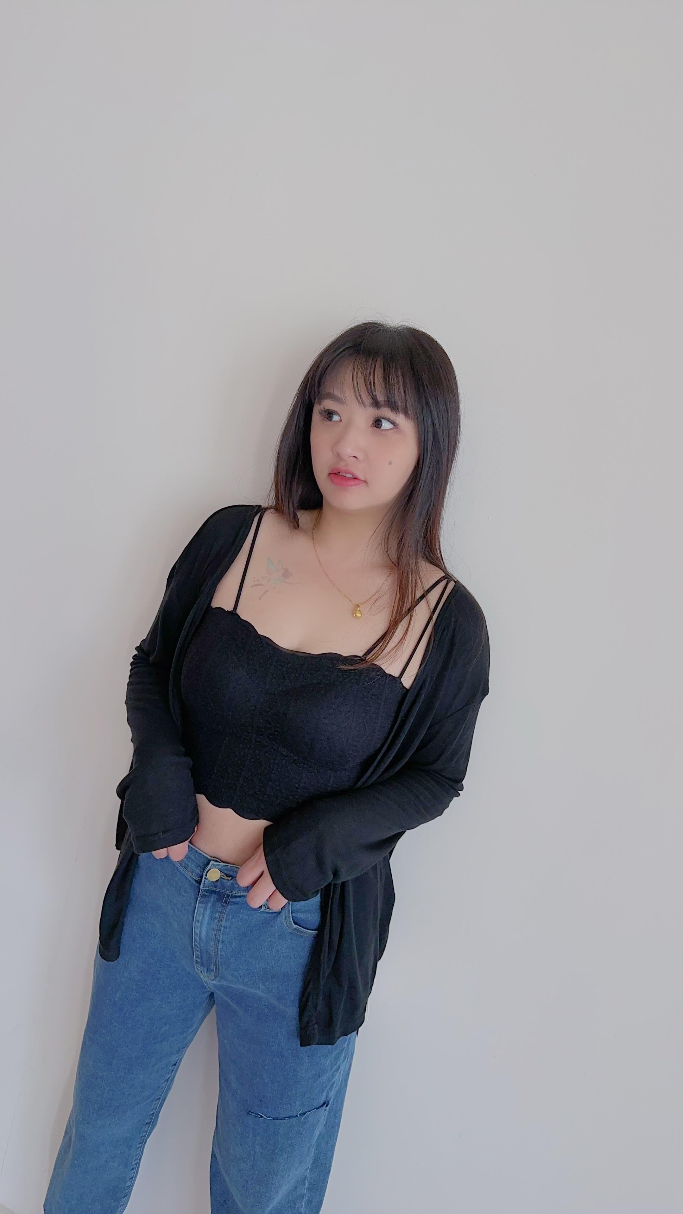 交叉美背罩衫