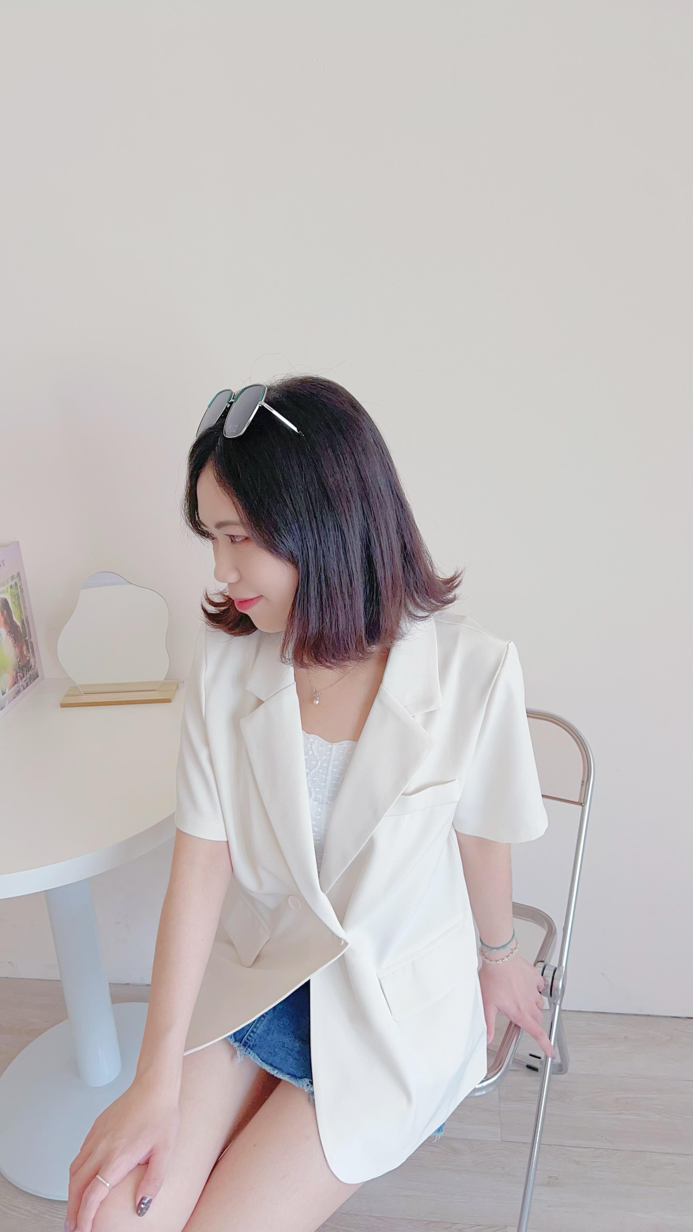 挺版素色西裝外套