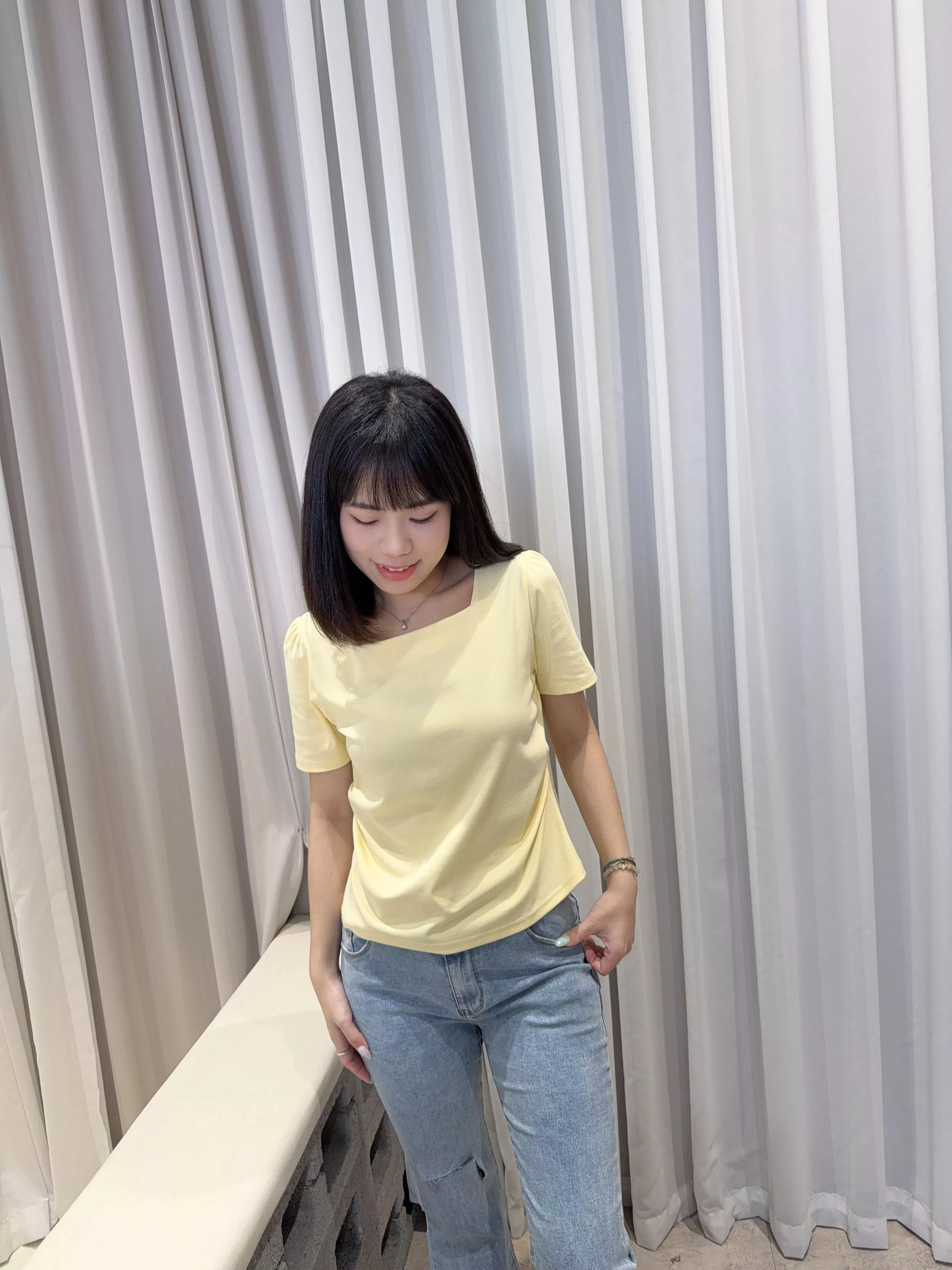 方領抓皺彈性Tee