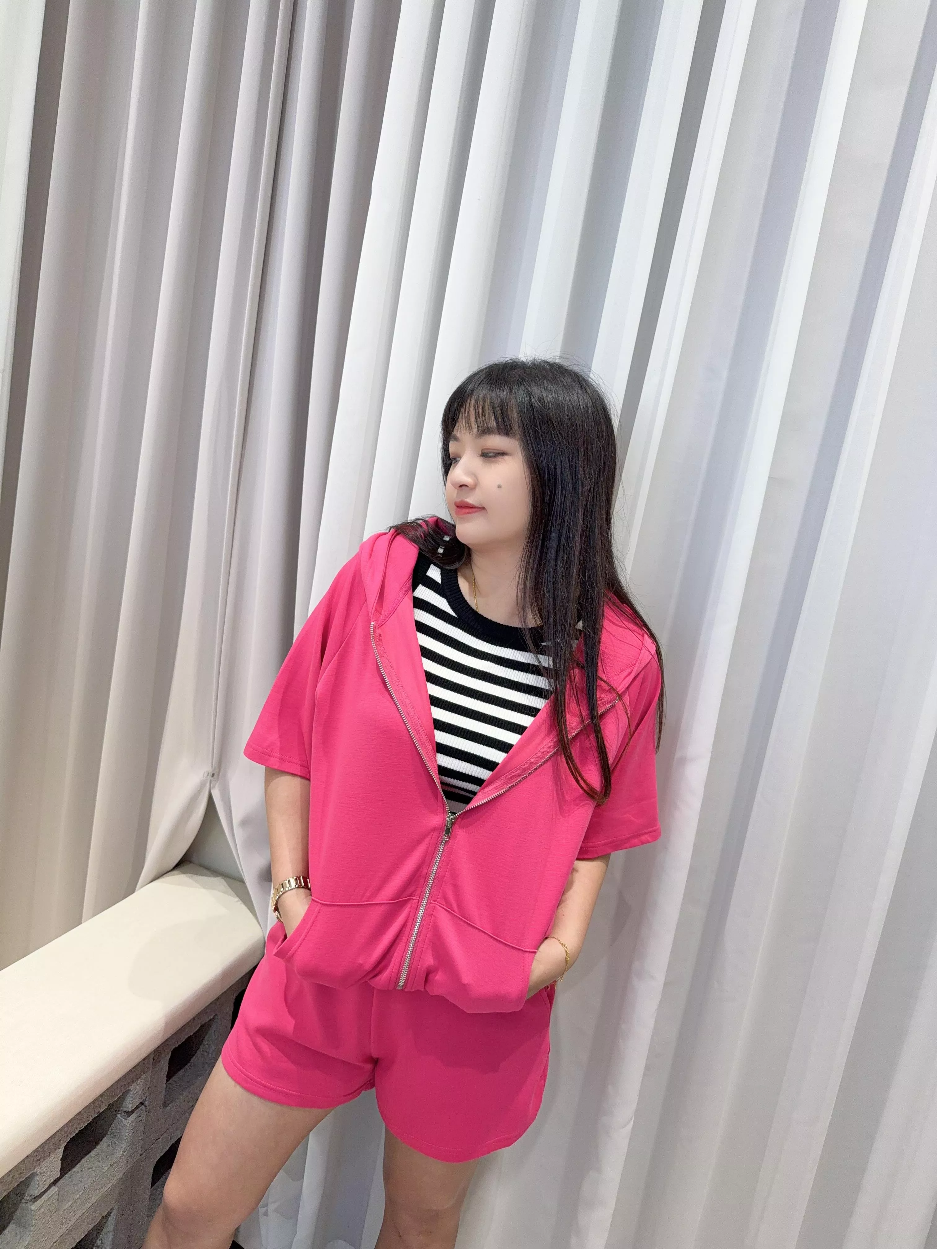 休閒拉鍊連帽套裝