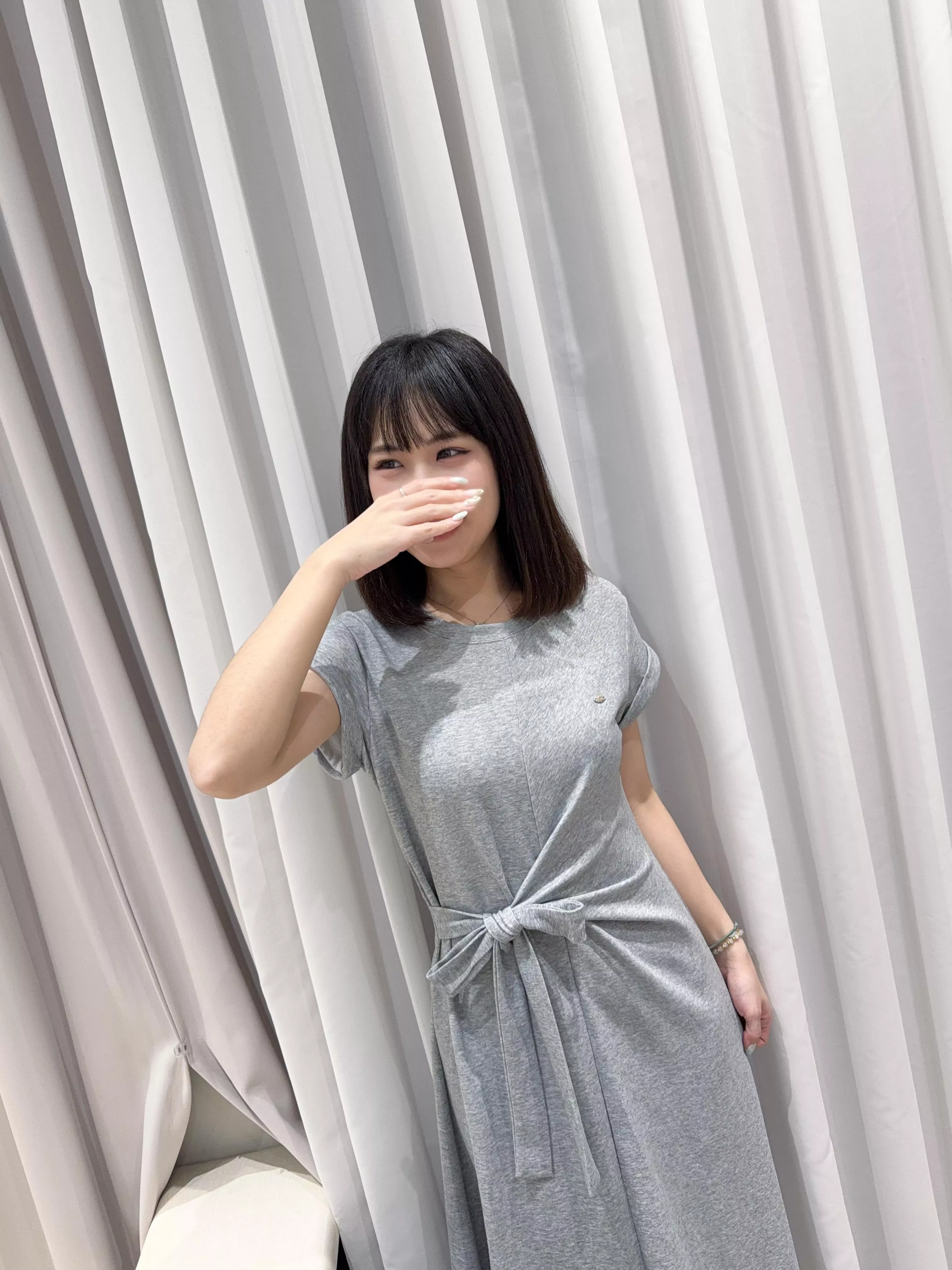 側綁帶造型長裙