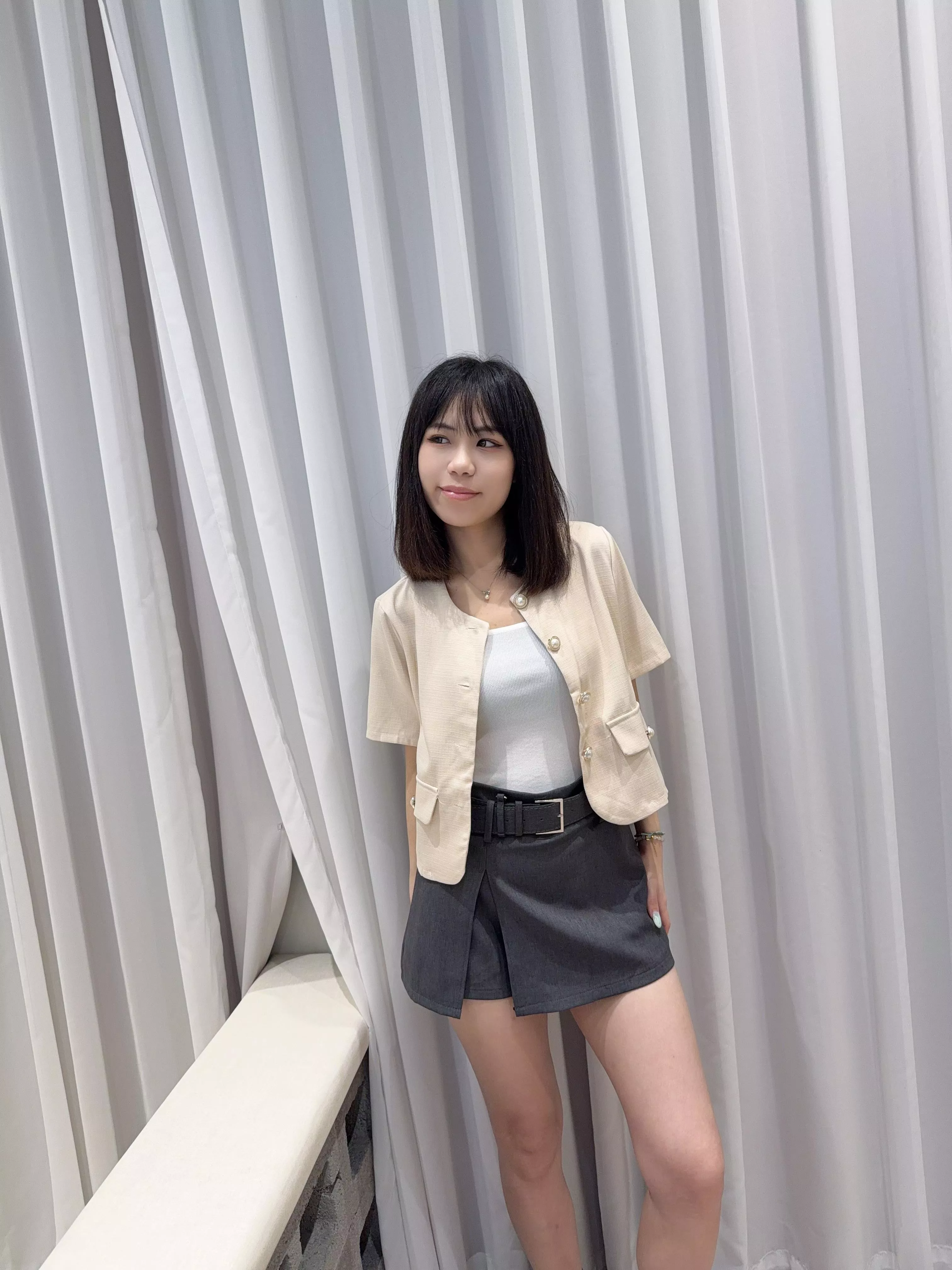 小香金釦短版外套