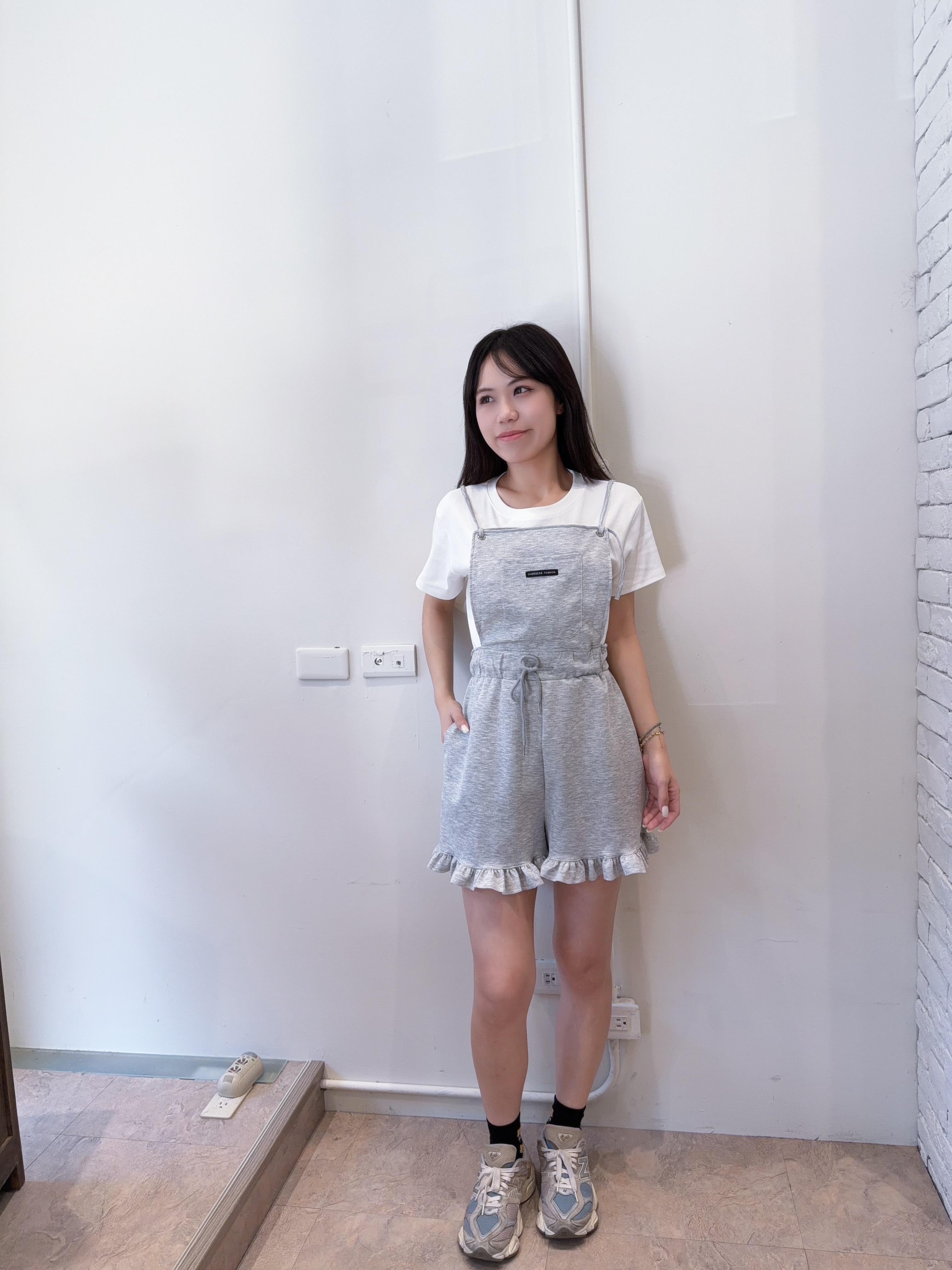 棉質花邊造型吊帶短褲