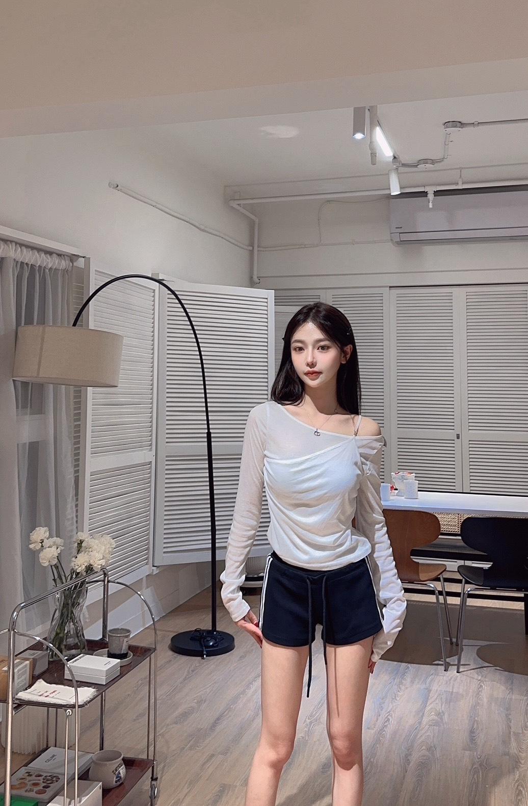 1154   韓國🇰🇷運動高腰側邊條休閒短褲