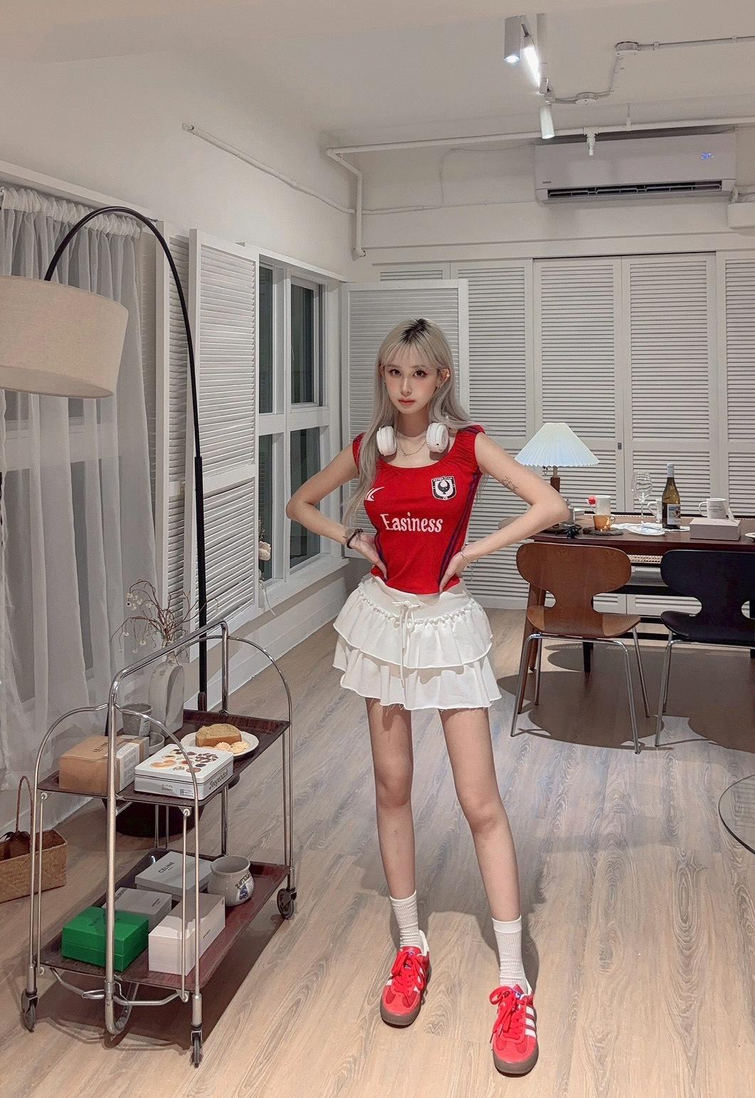 11403   美式辣妹收腰露臍短款小上衣