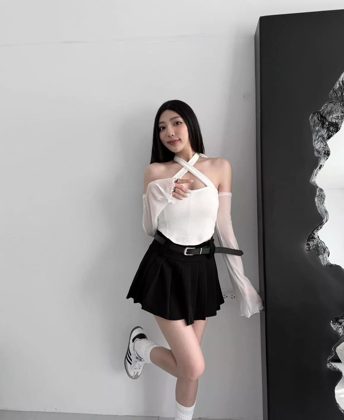 1147   獨家，純慾系網紗拼接交叉短版上衣