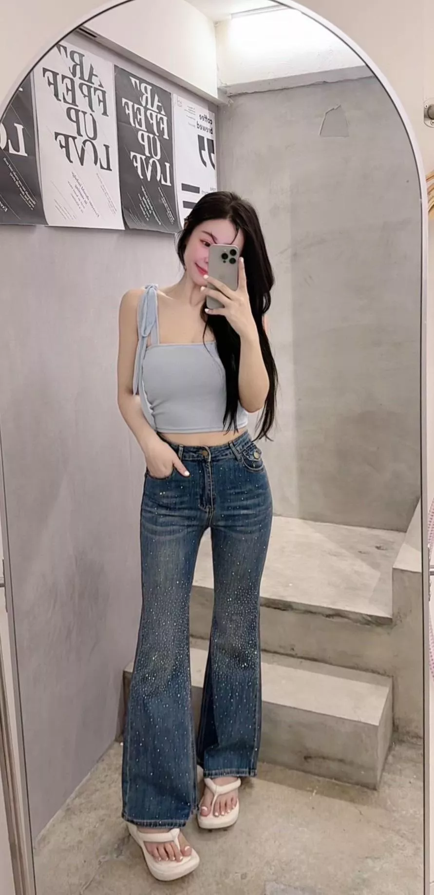 9083   滿鑽高腰喇叭褲