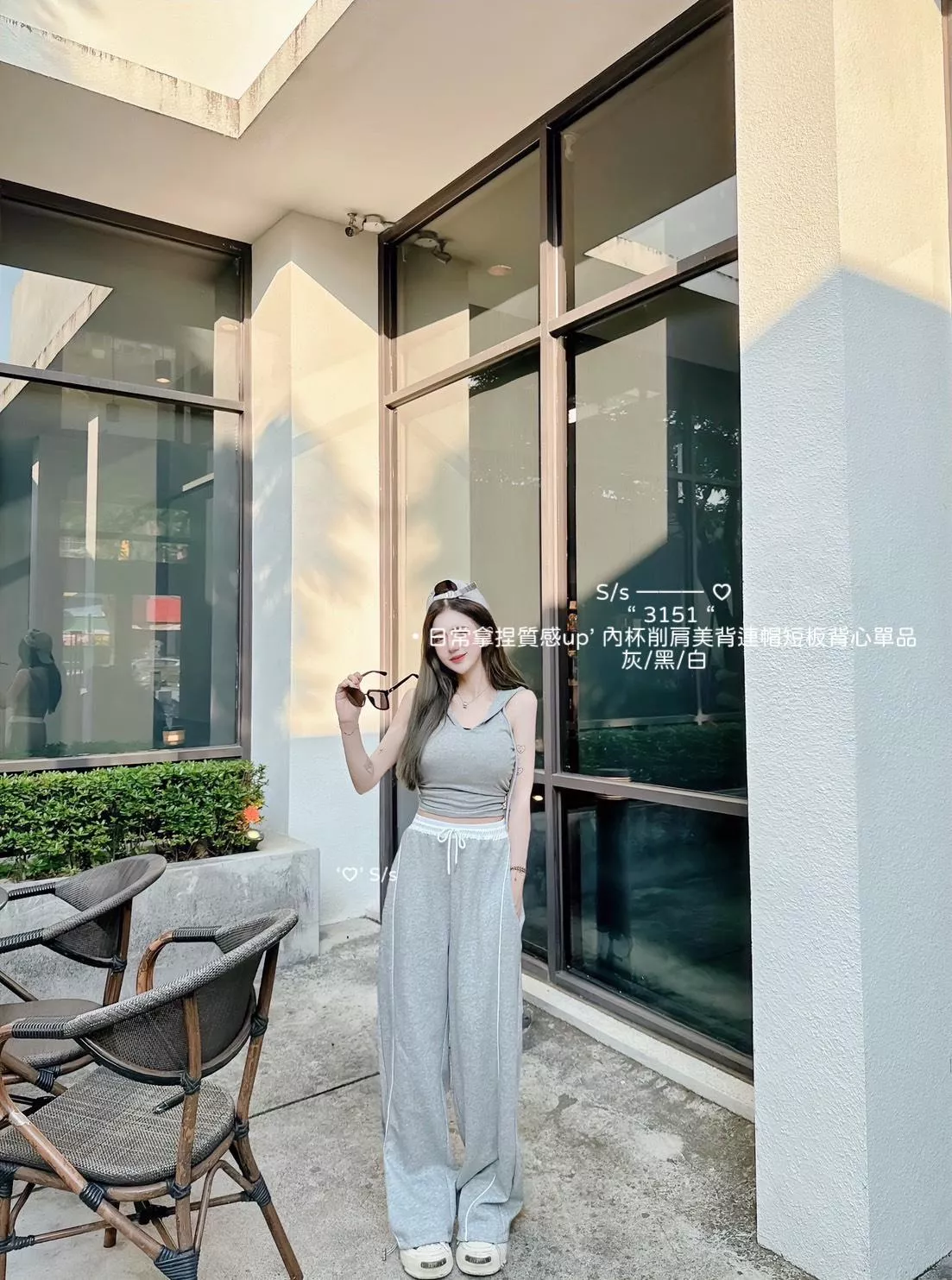 3151   日常內杯削肩美背連帽短板背心