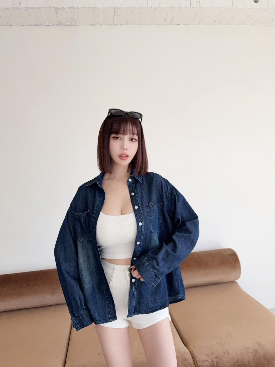 6860    率性水洗刷色長版牛仔襯外套