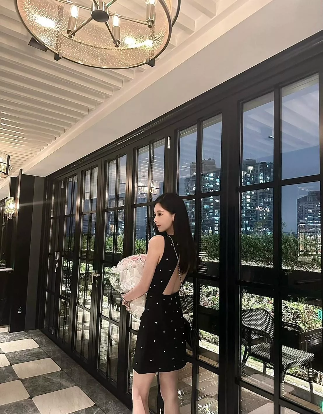 Only you奢華水鑽手工鑲崁露背洋裝