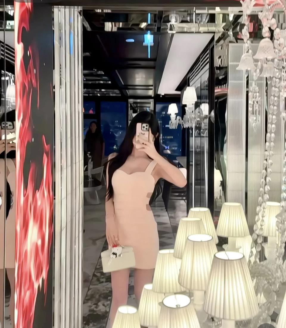 Sweet Alice彈力輕繃帶洋裝