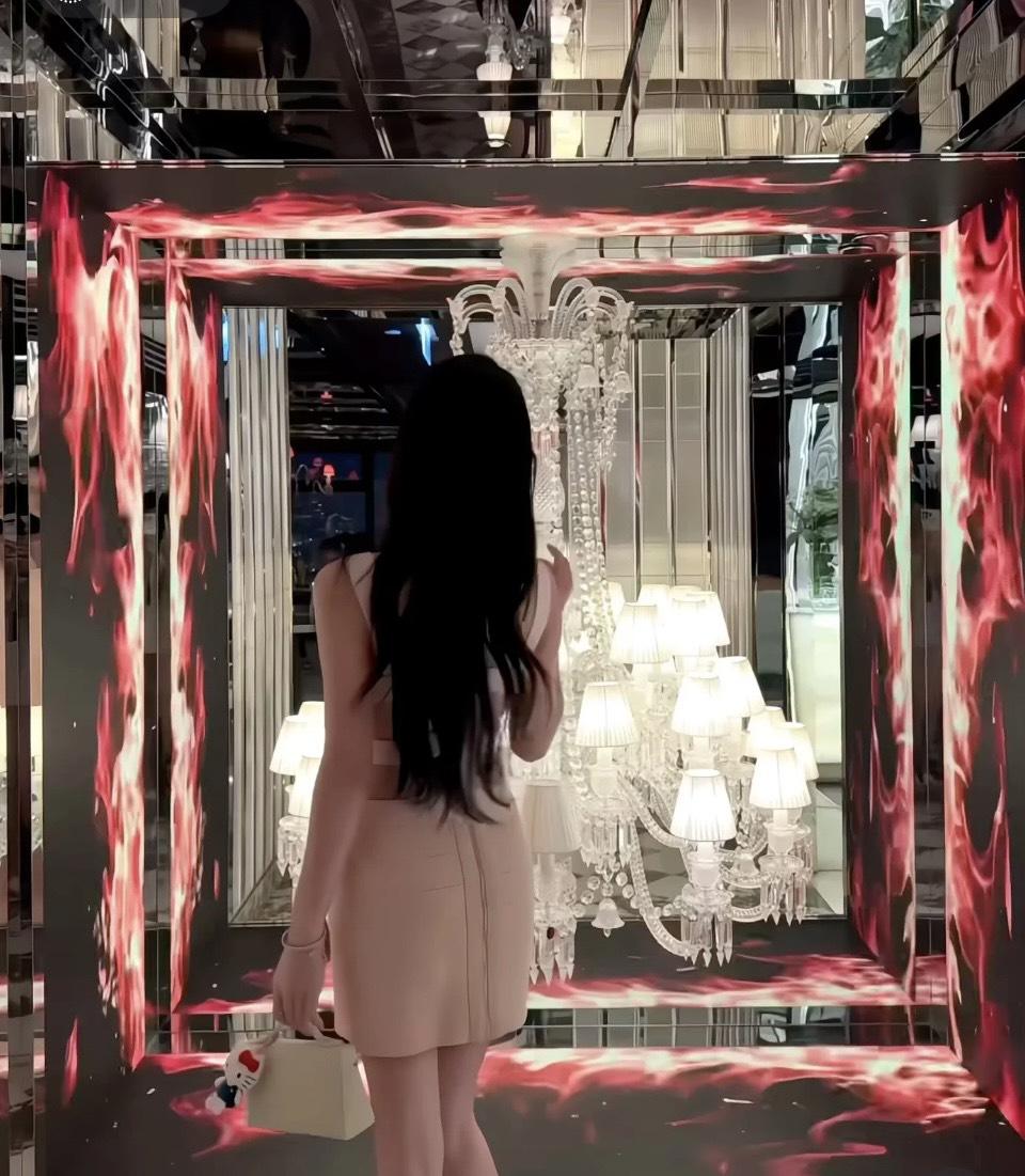 Sweet Alice彈力輕繃帶洋裝
