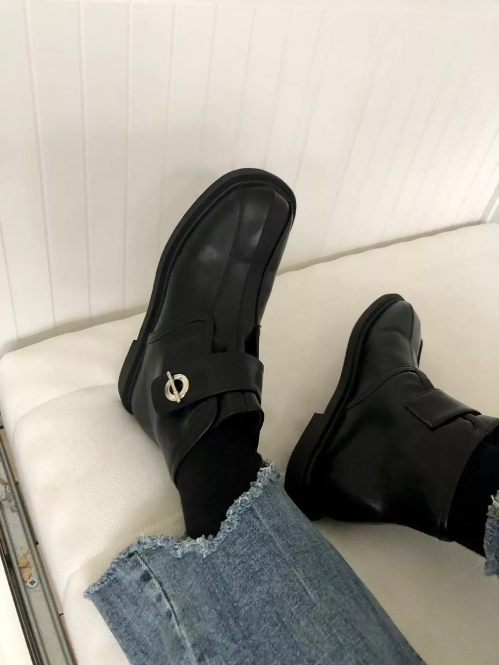 25K韓國代購個性小銀扣短靴