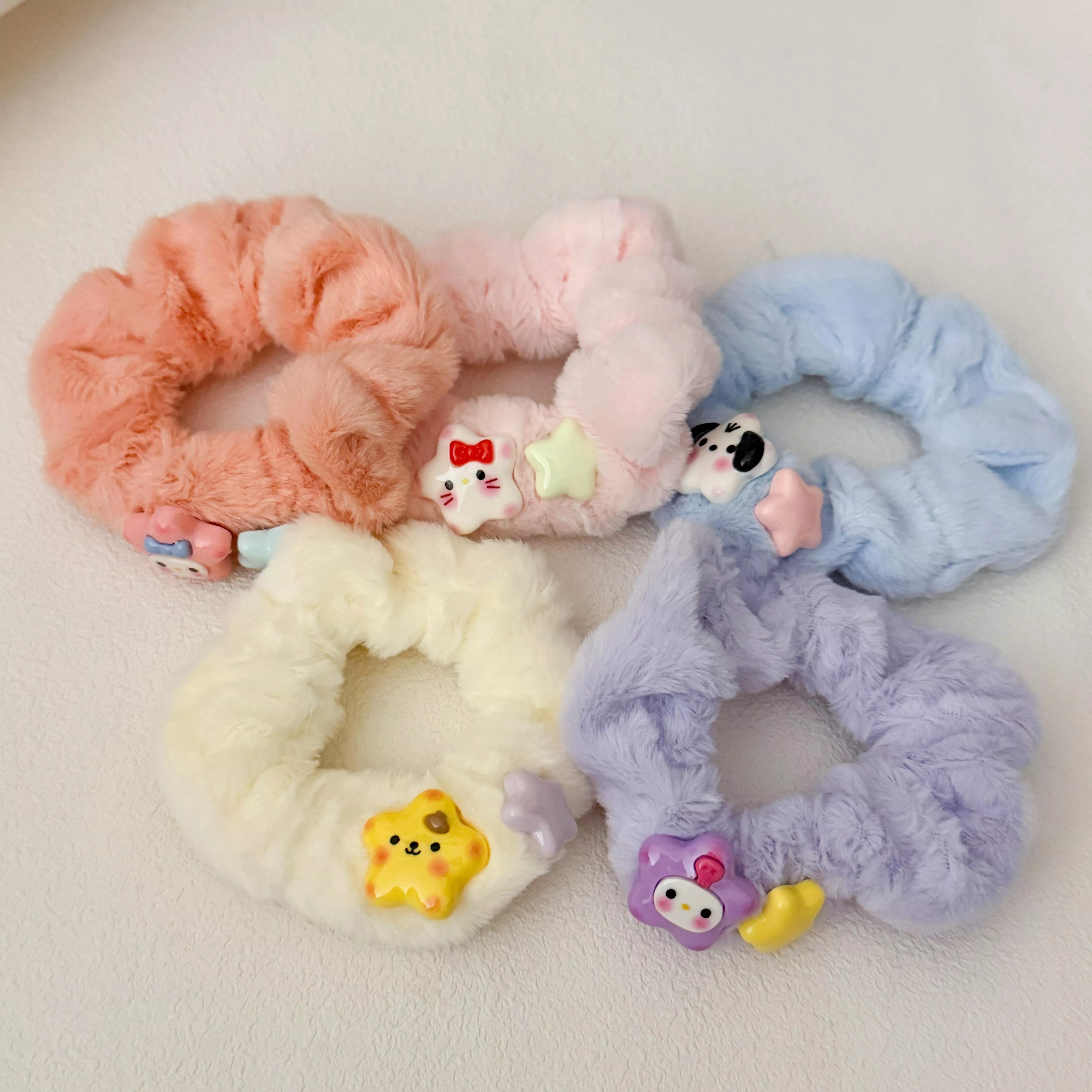 冬季超人氣・絨毛卡通髮圈 HA002