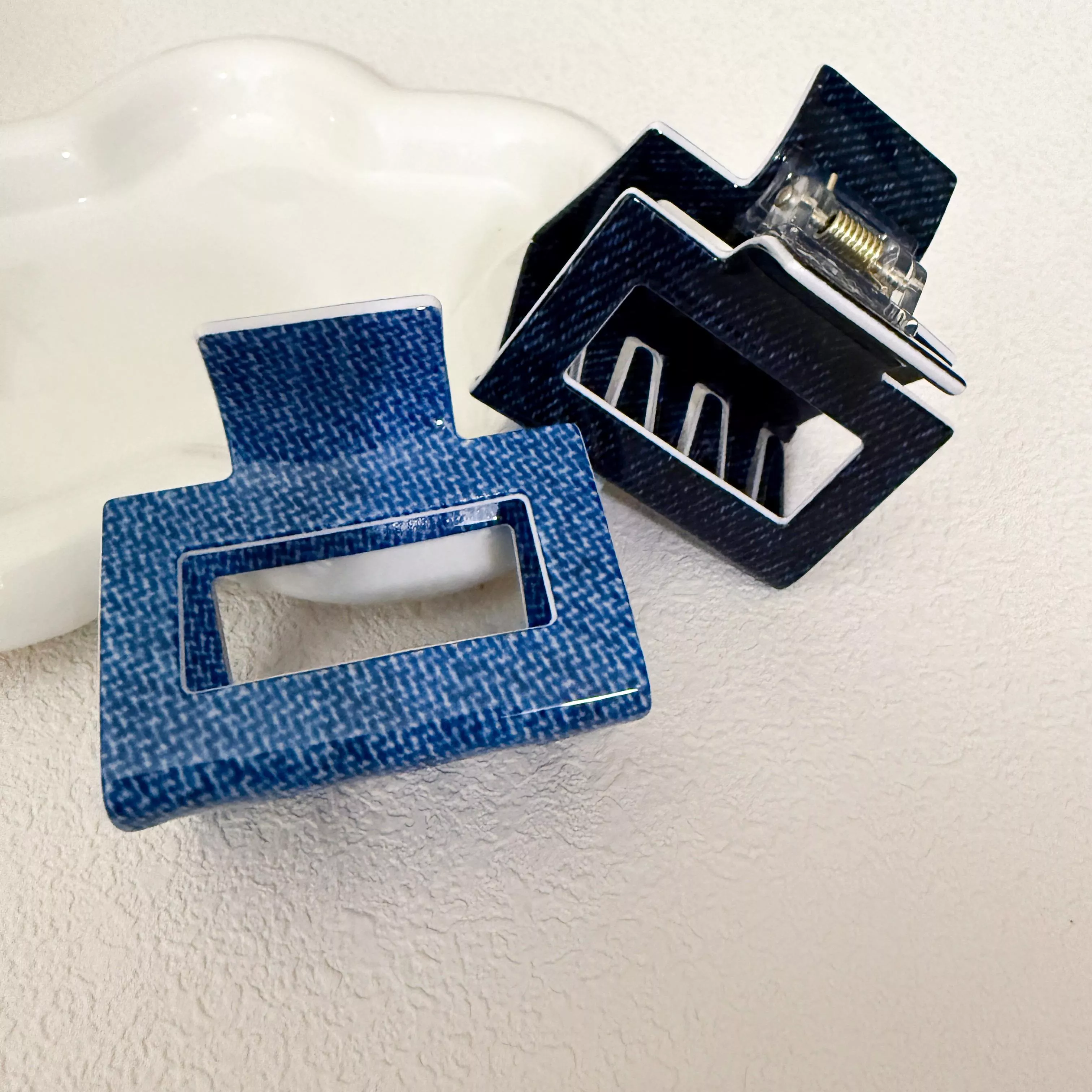 丹寧紋理質感大抓夾｜方形幾何・夾力超穩 HA004