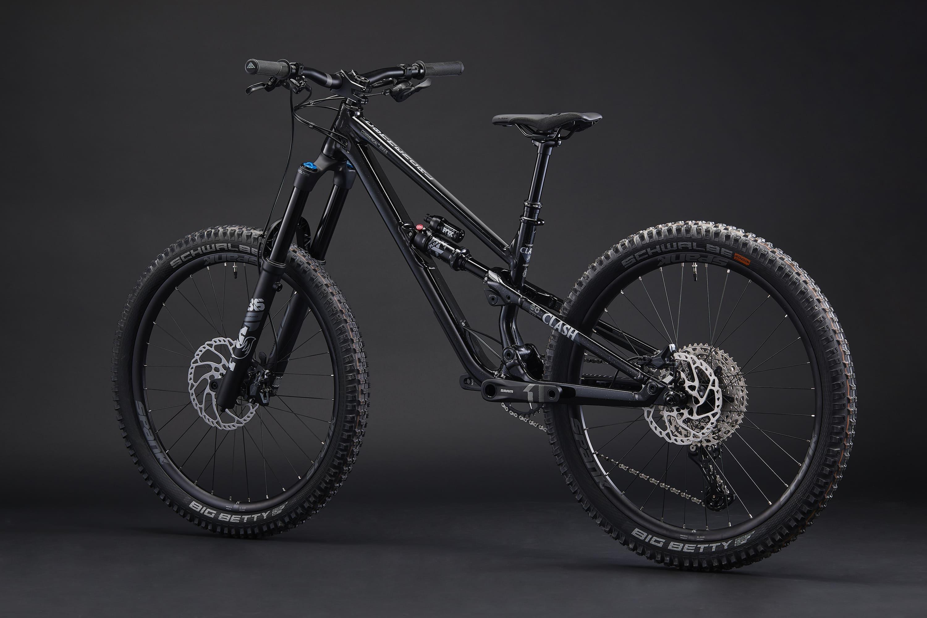 COMMENCAL CLASH JR GLITTERY BLACK
