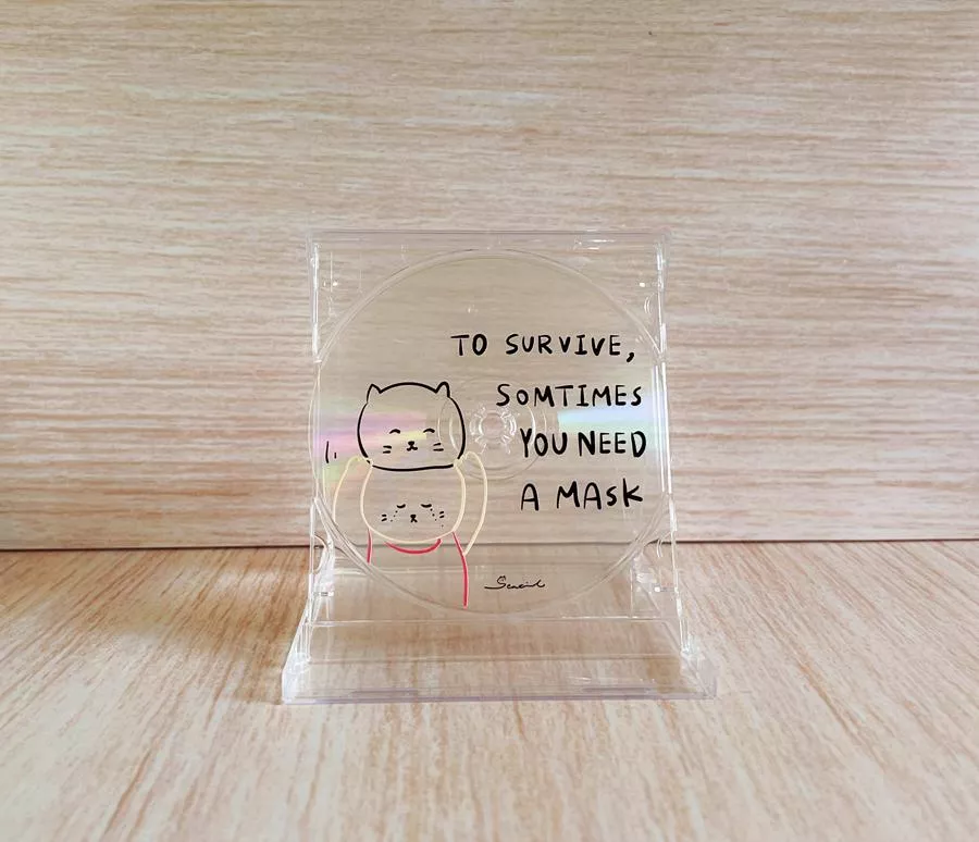 Play Your Mood 裝飾CD畫/To survive,sometimes you need a mask